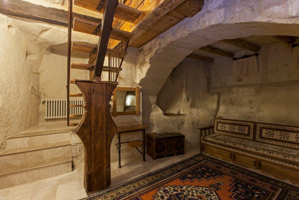 Mithra Cave Hotel