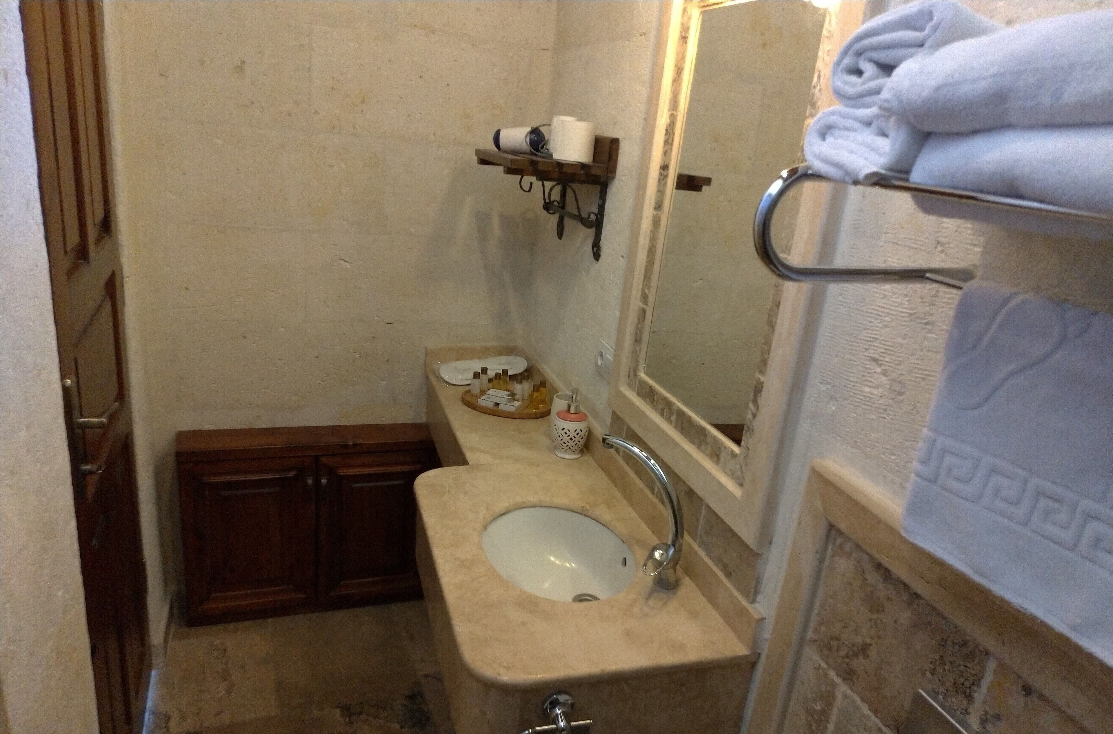 Osmanbey Cave House