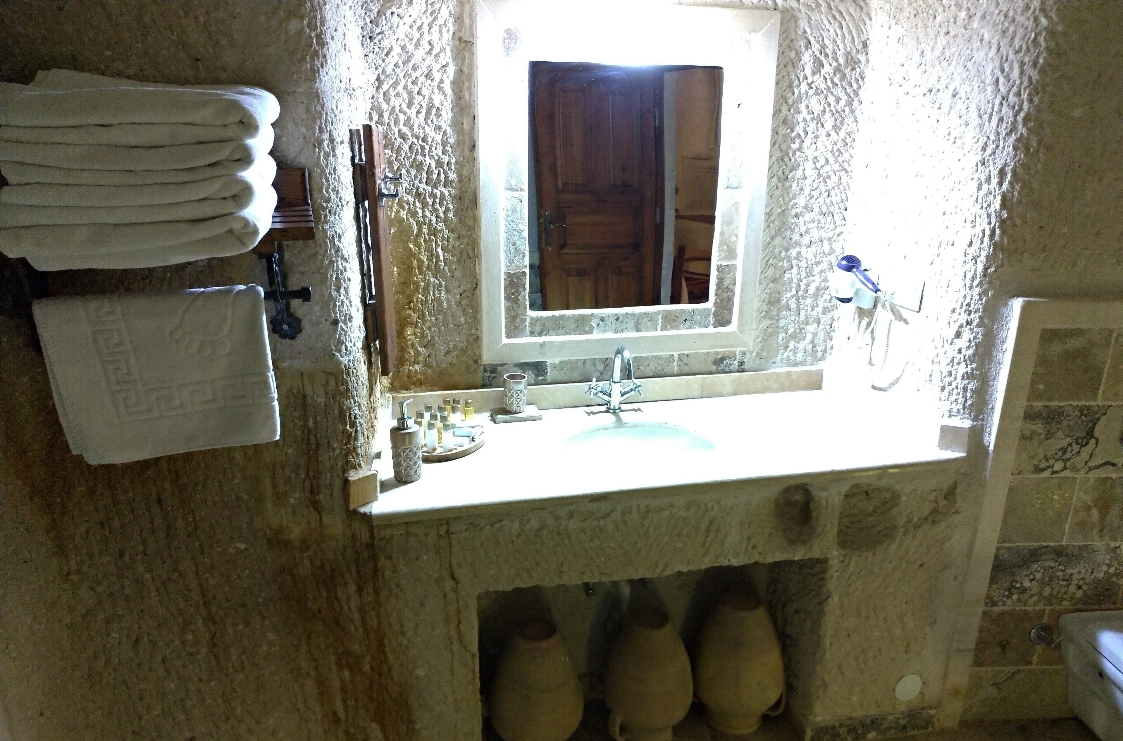 Osmanbey Cave House