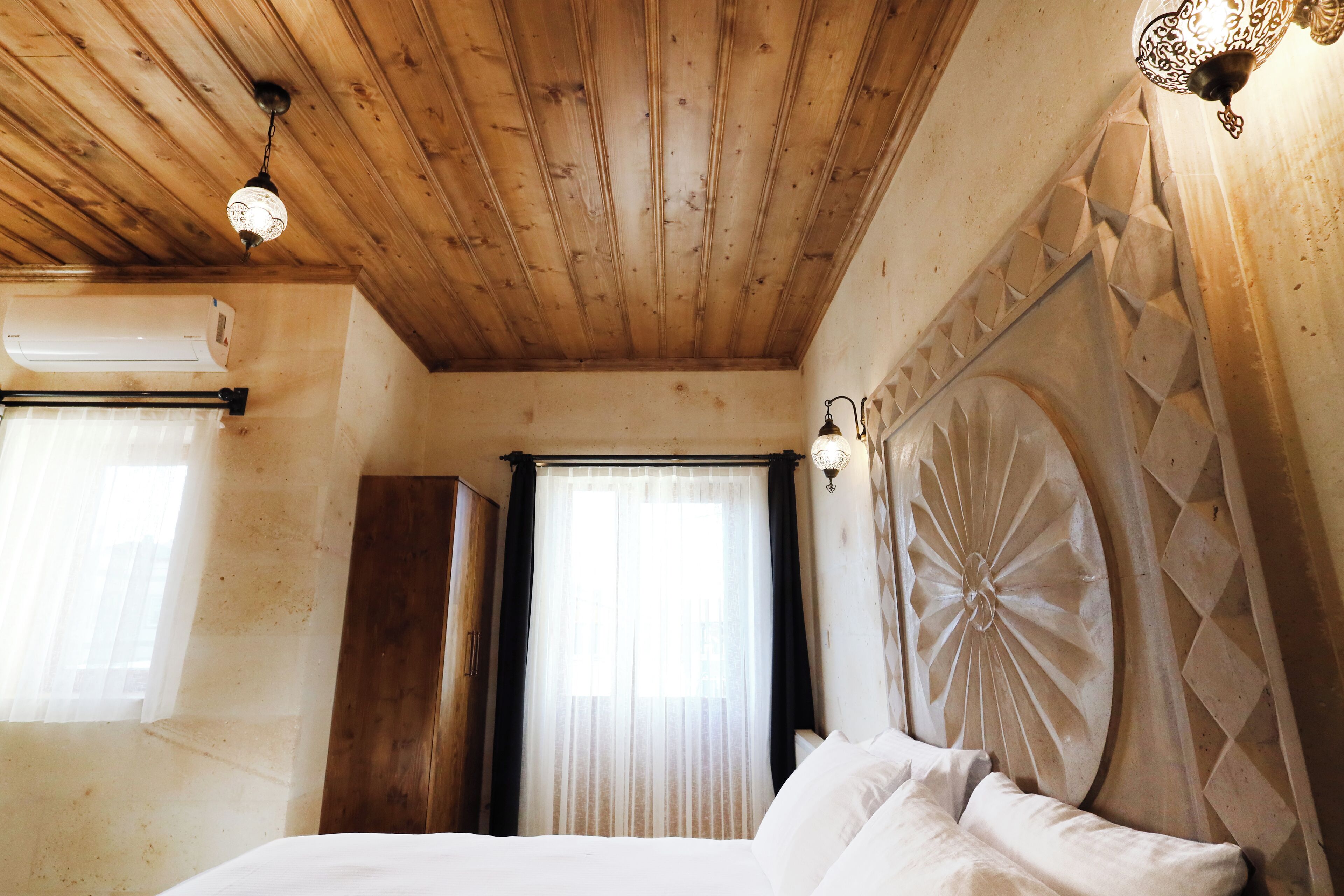Rocca Stone House