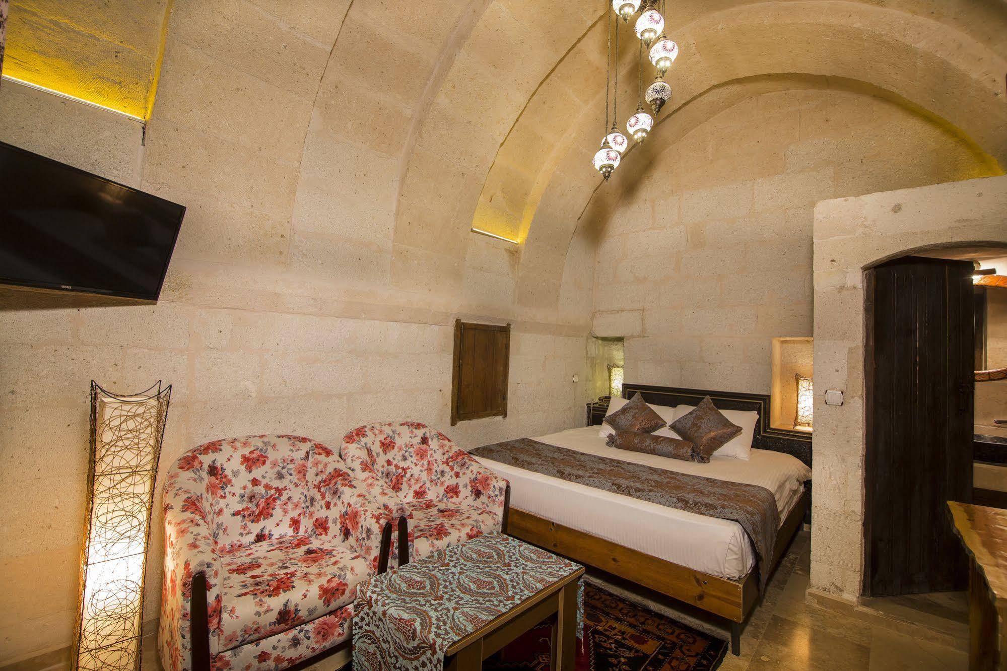 Roma Cave Suite Hotel