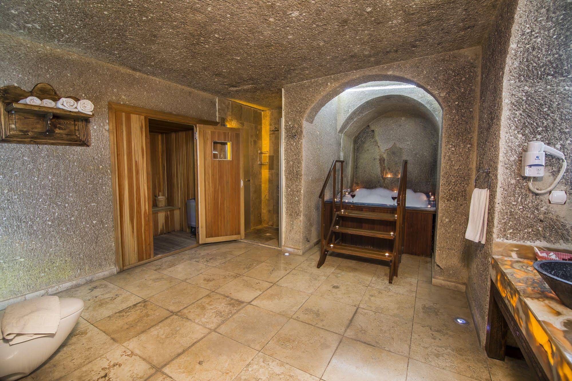 Roma Cave Suite Hotel