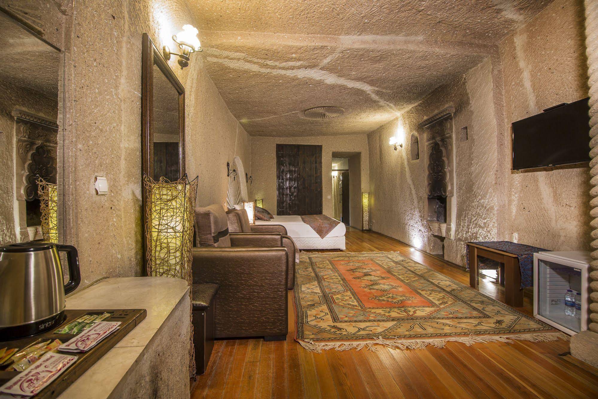 Roma Cave Suite Hotel