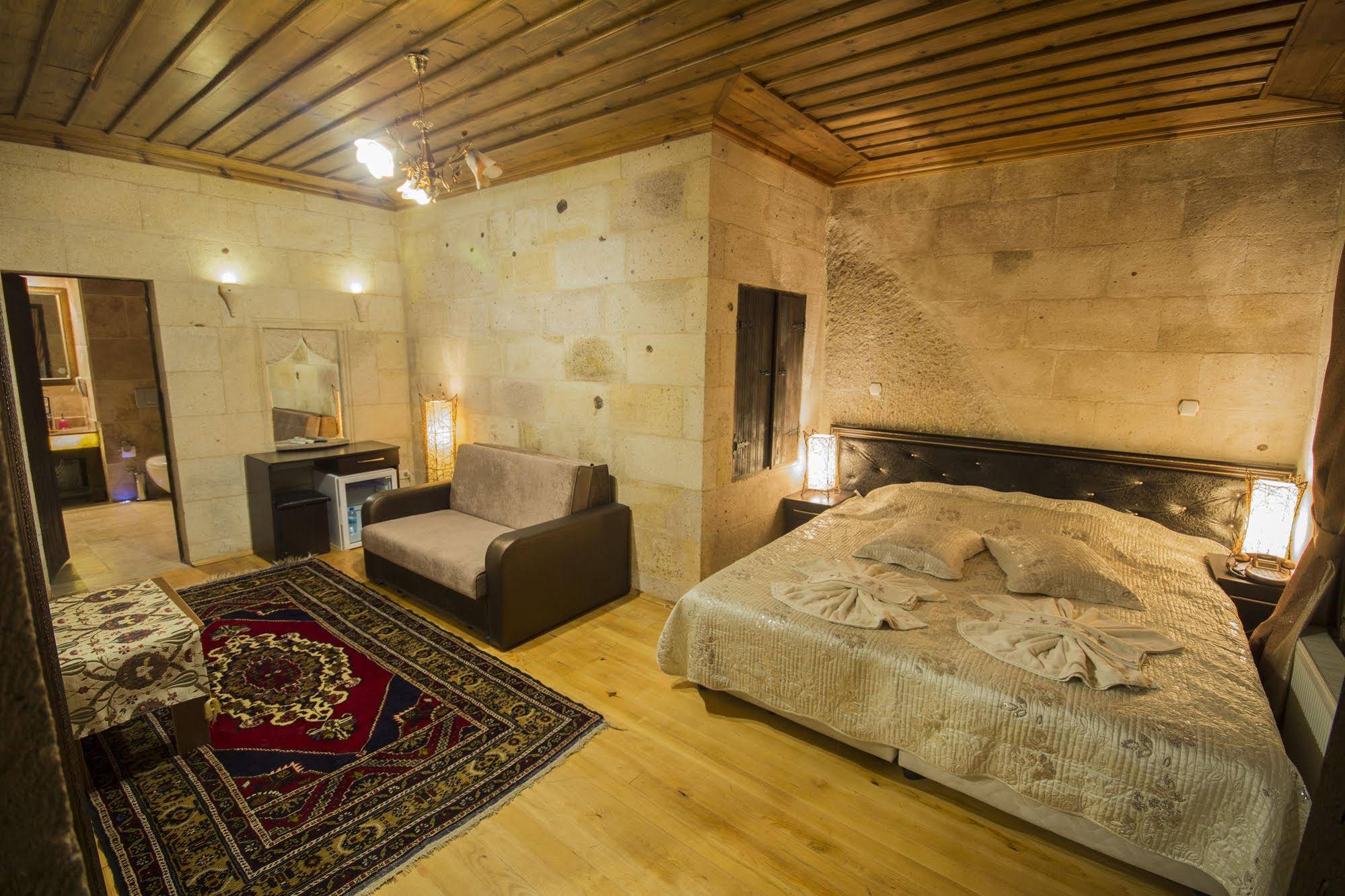 Roma Cave Suite Hotel