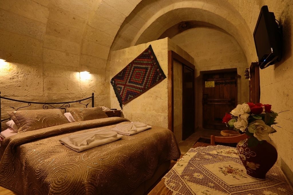 Safran Cave