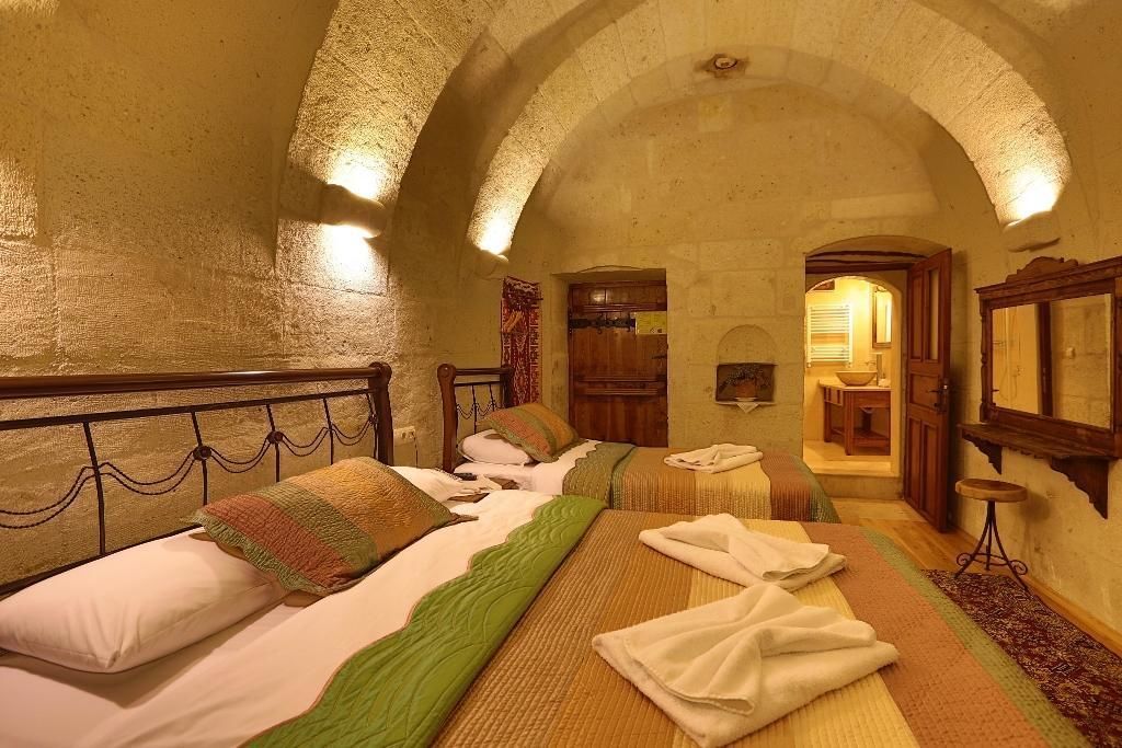 Safran Cave