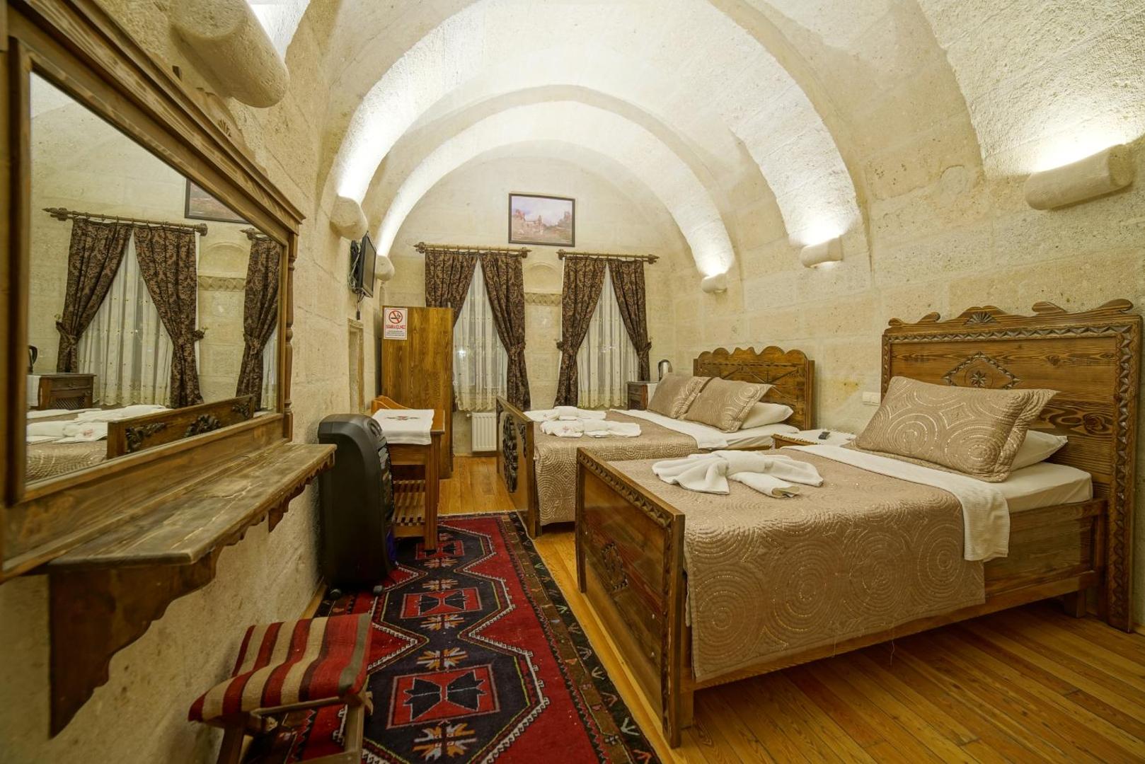 Safran Cave