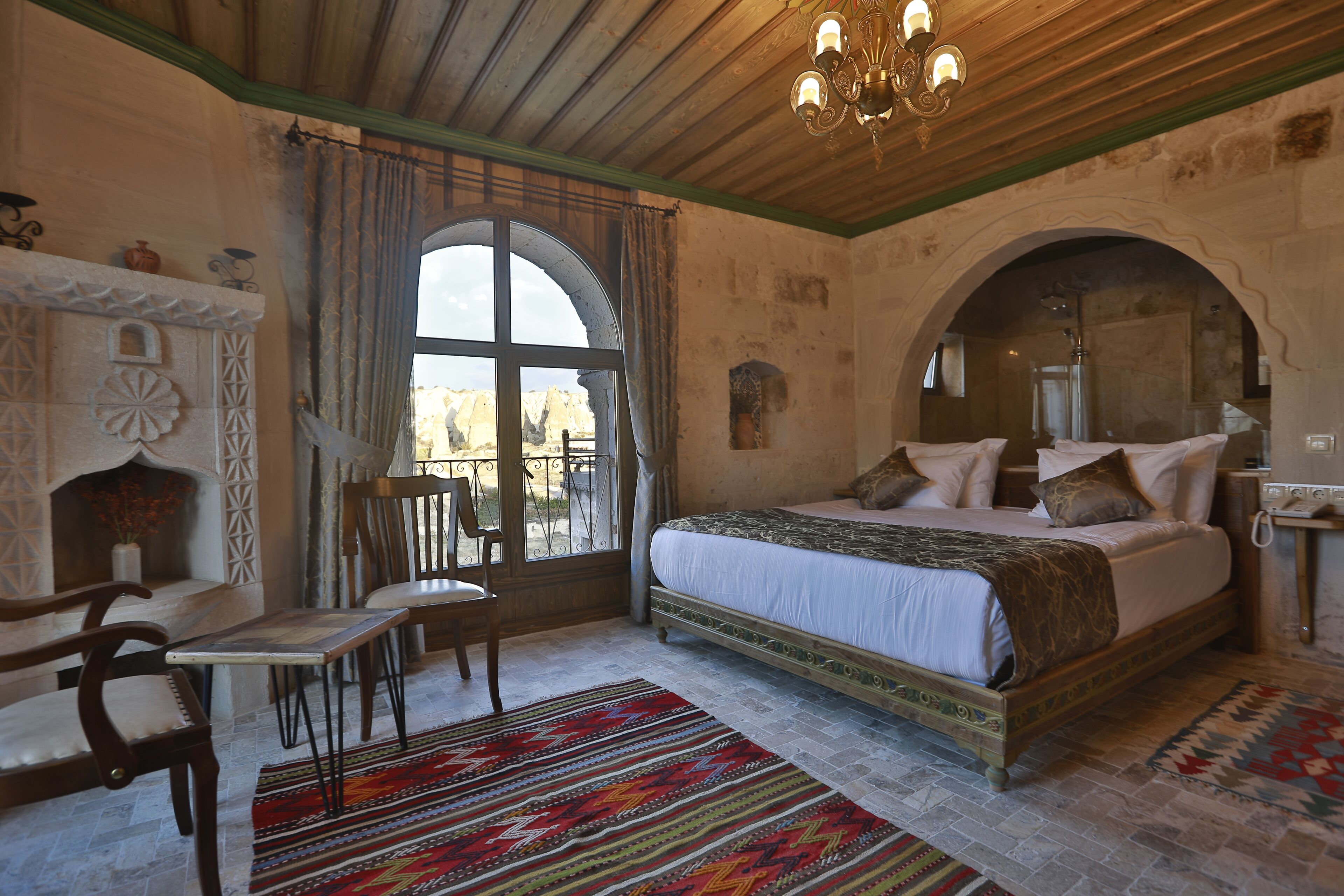 Sah Saray Cave Suites
