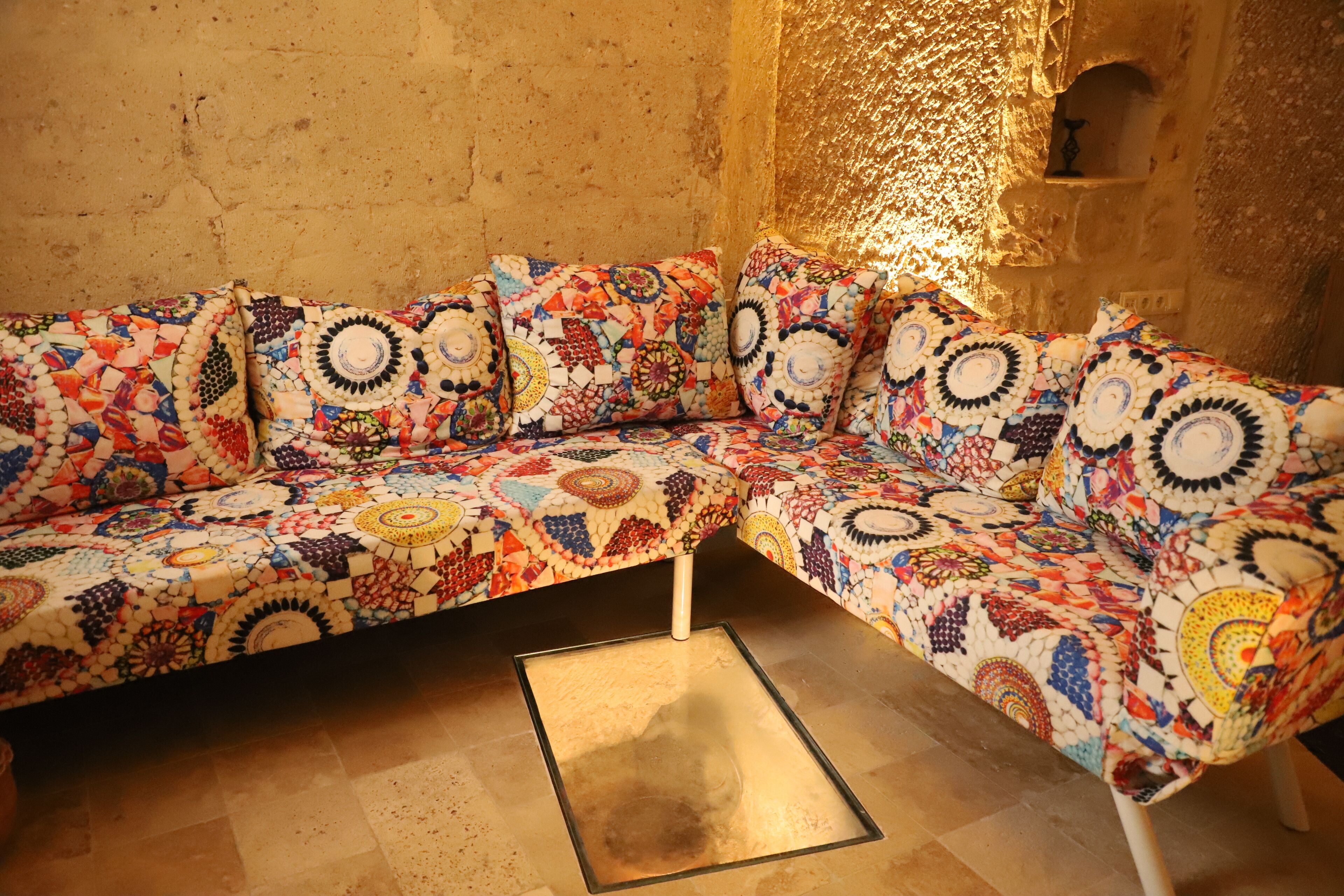 Sah Saray Cave Suites