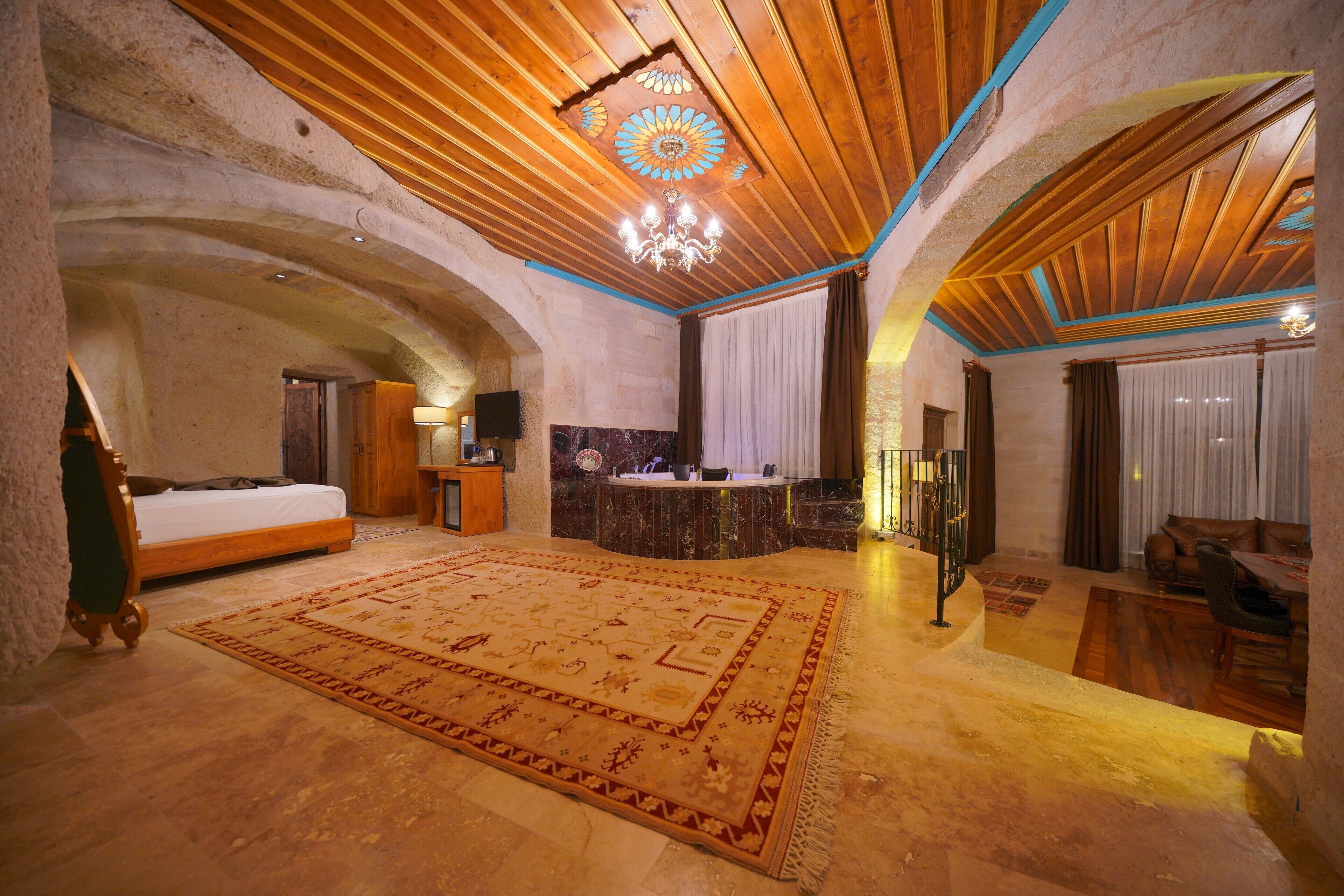 Secret Hill Cave Suites