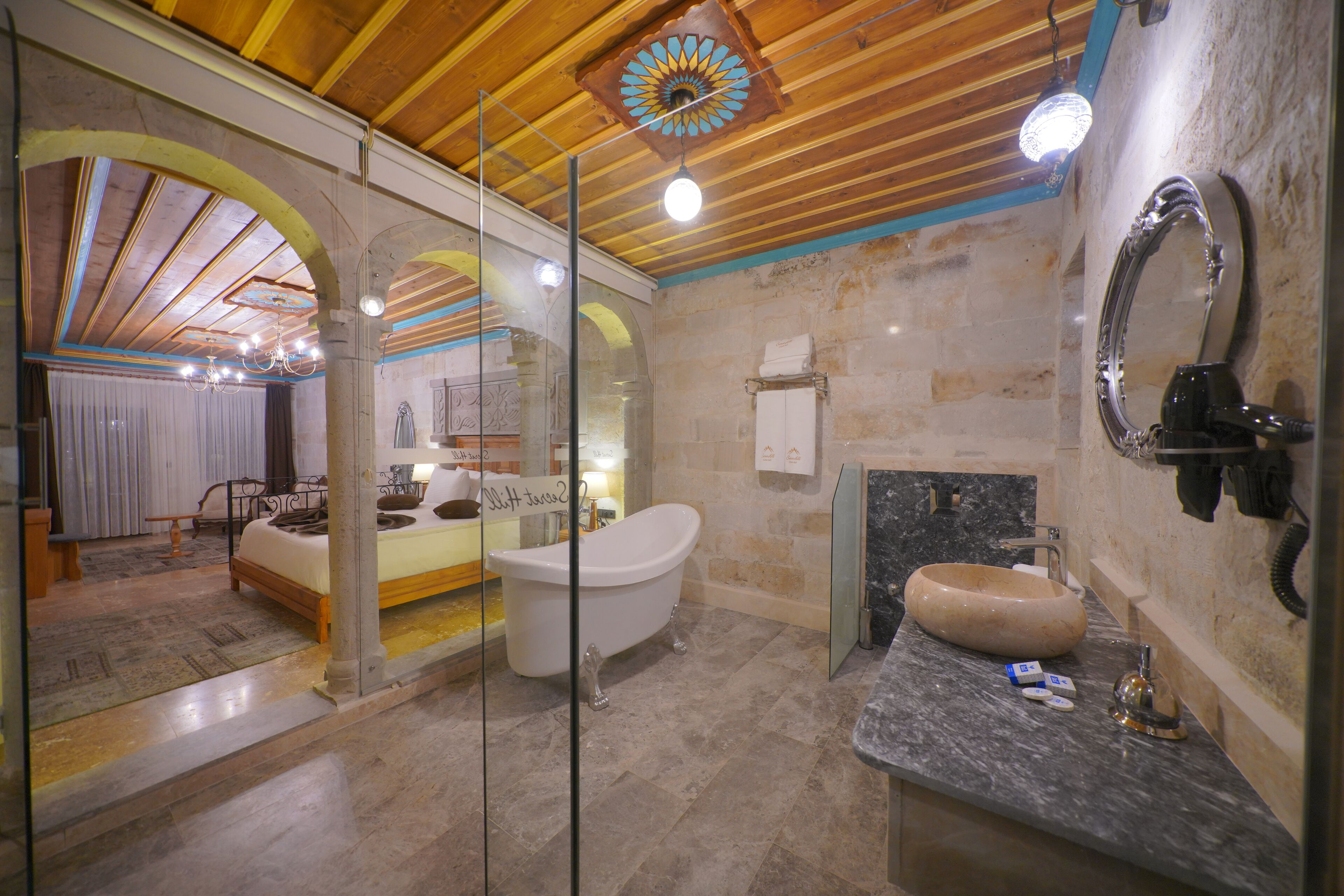 Secret Hill Cave Suites