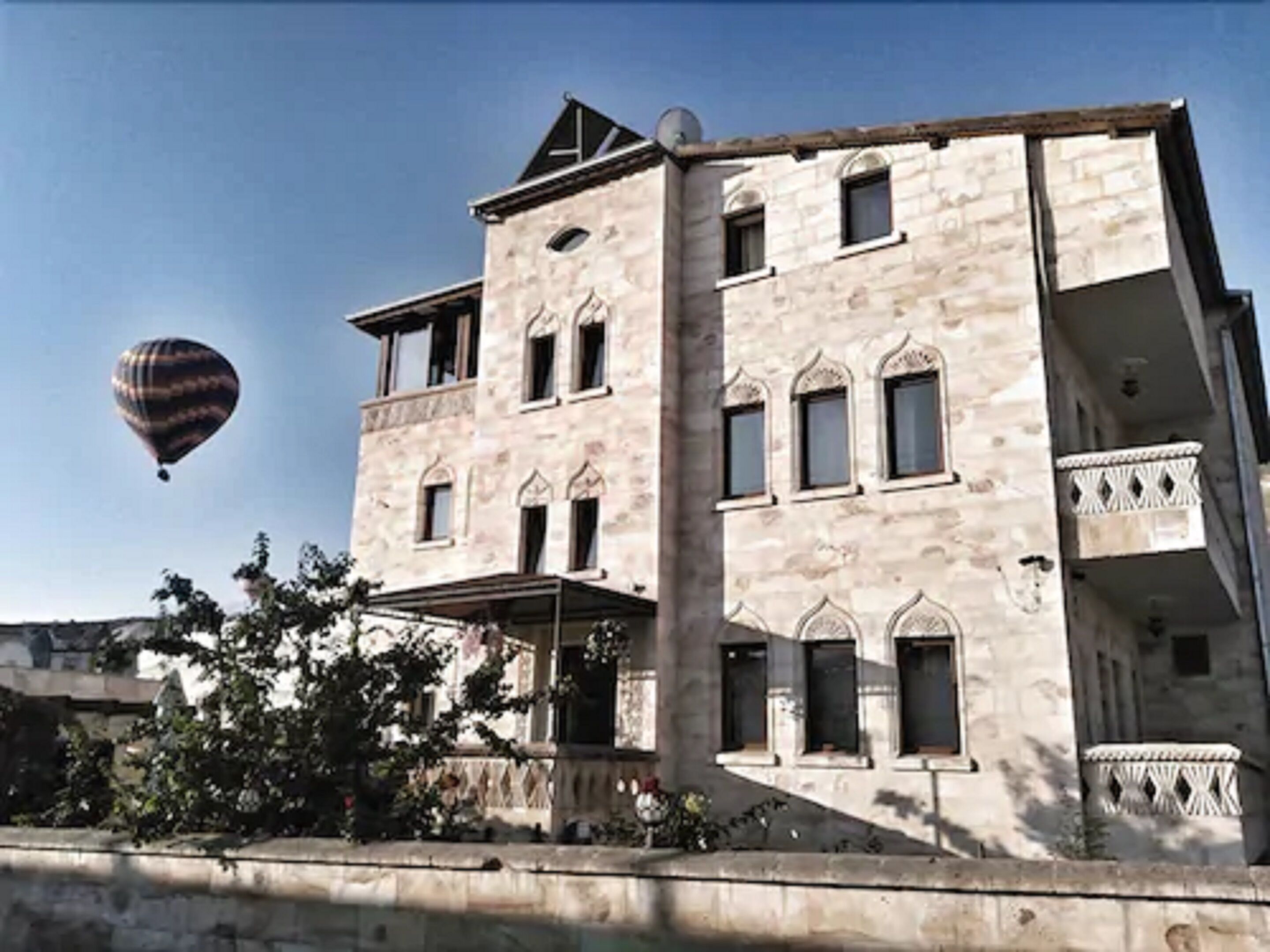 ShoeString Stone House