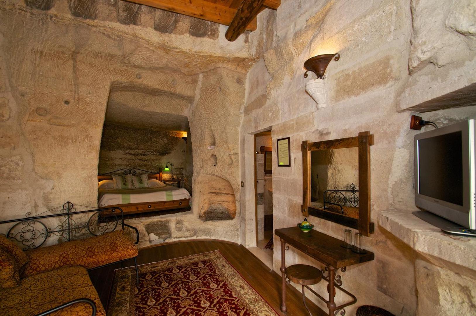 Sultan Cave Suites