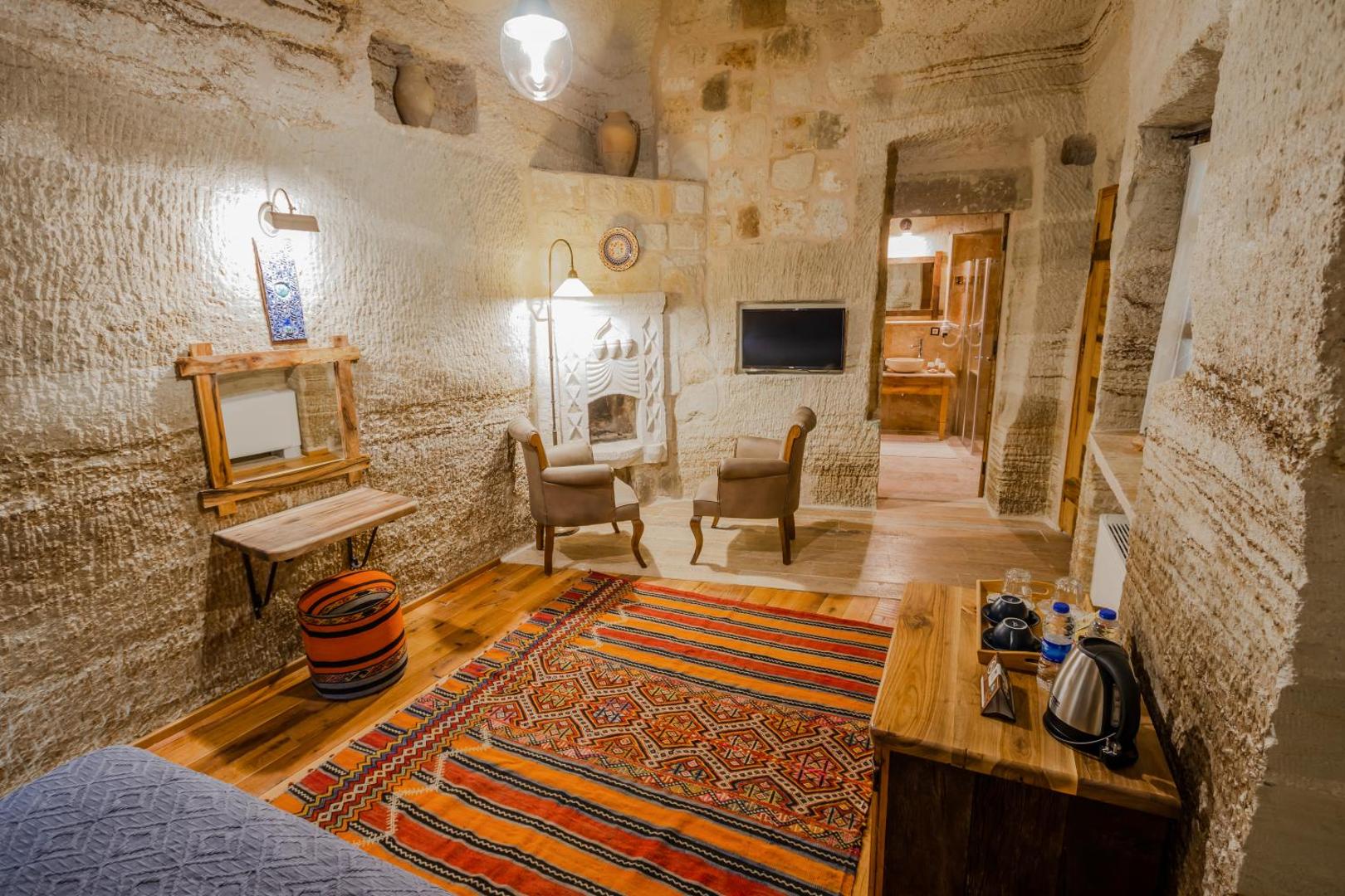 Sultan Cave Suites