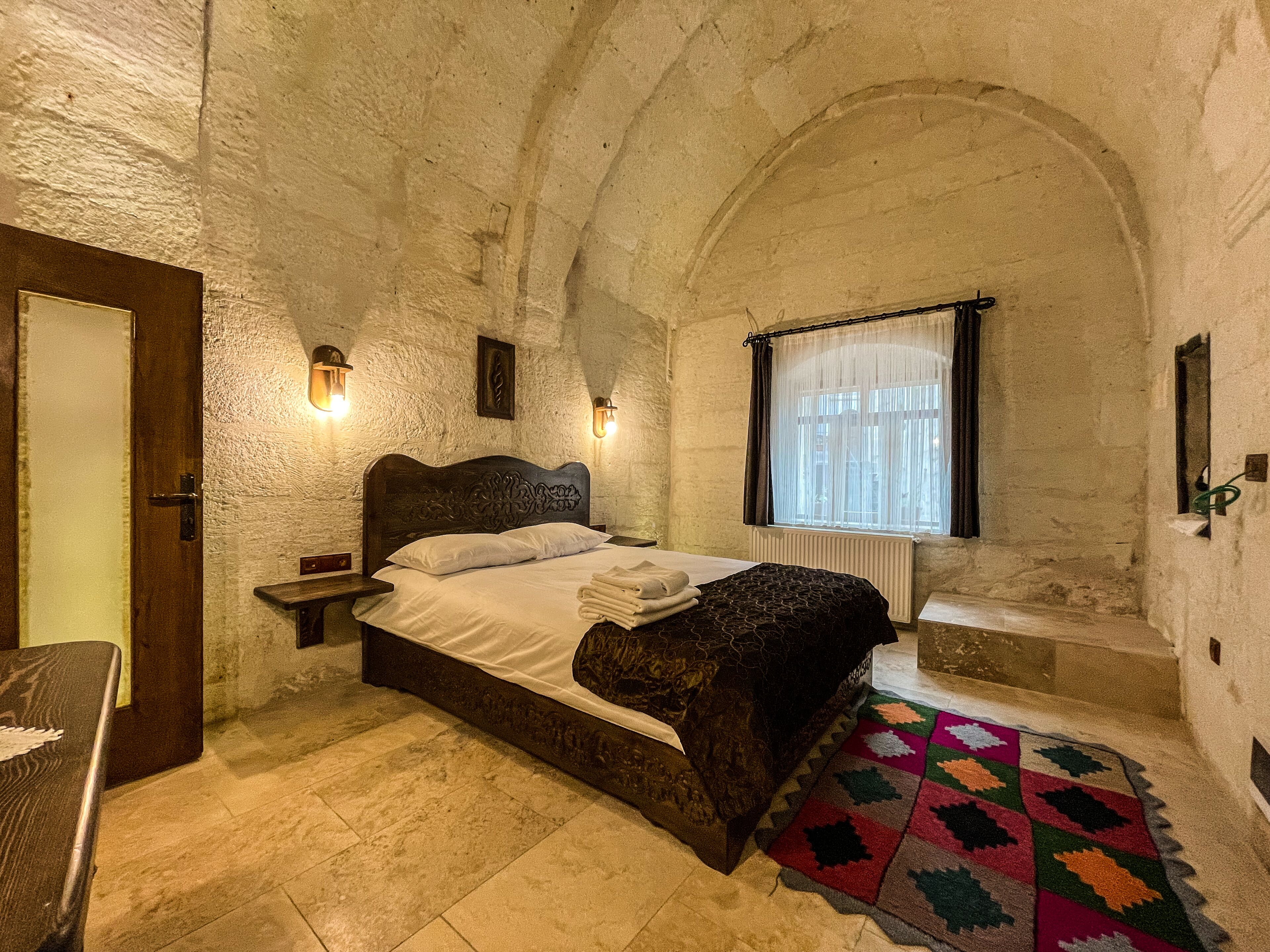 Takunya Cave Hotel
