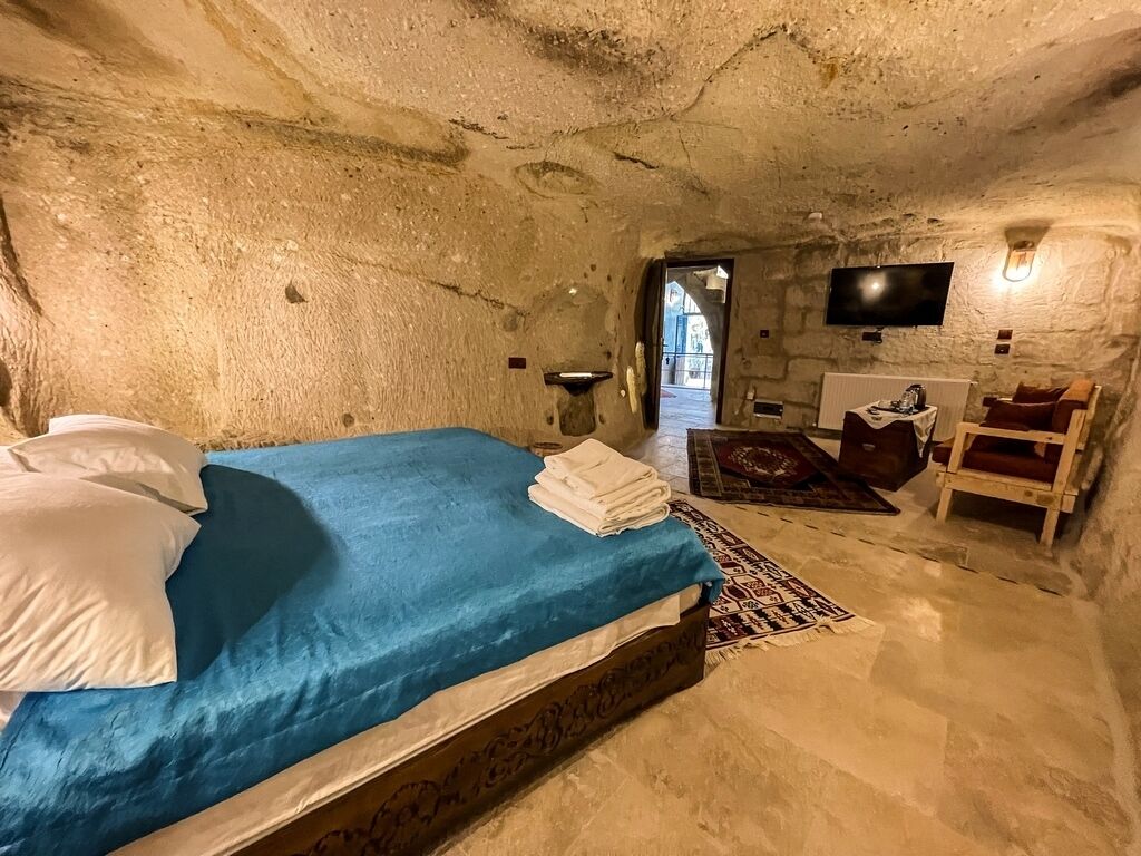 Takunya Cave Hotel