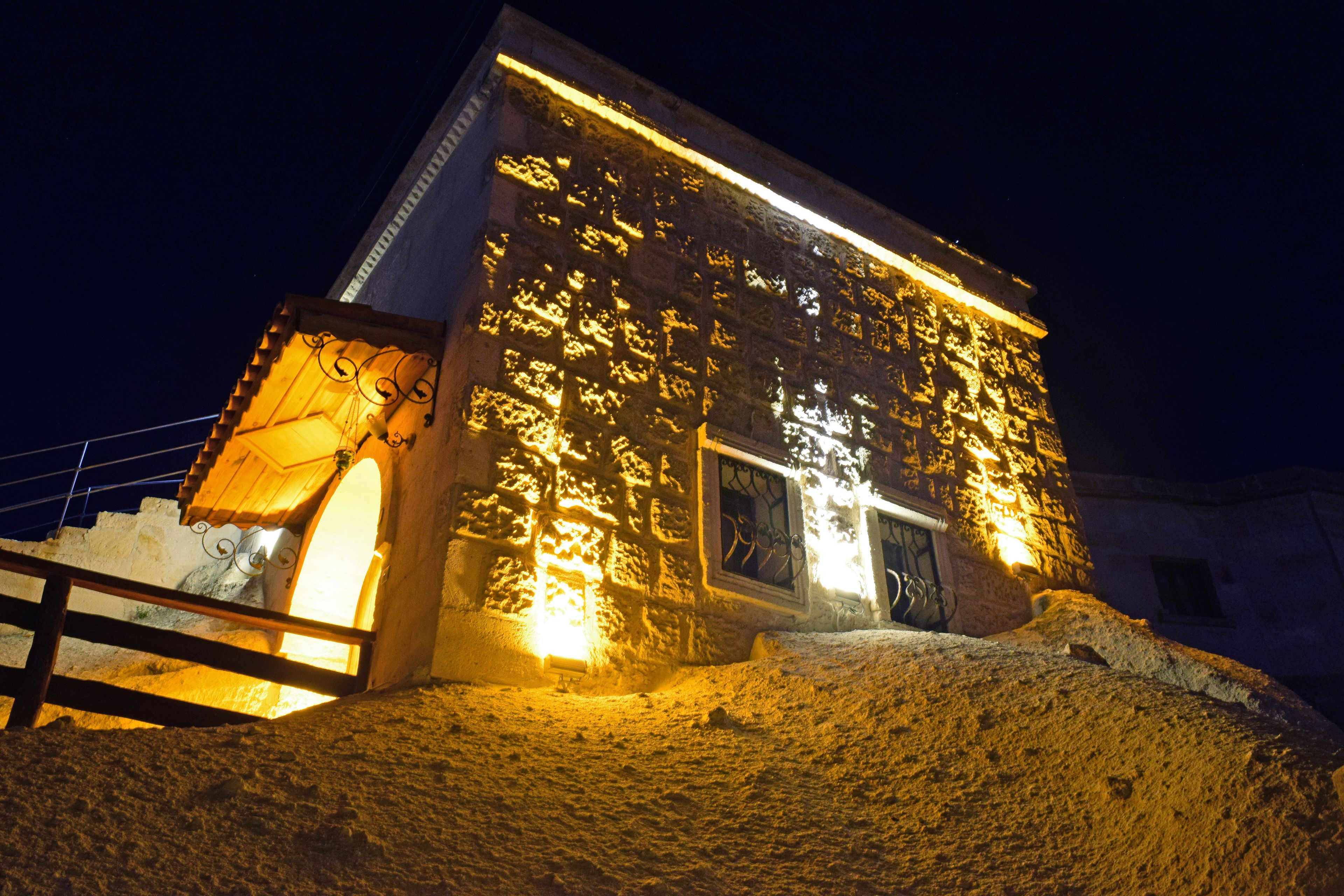 The Tulip Cave Suites