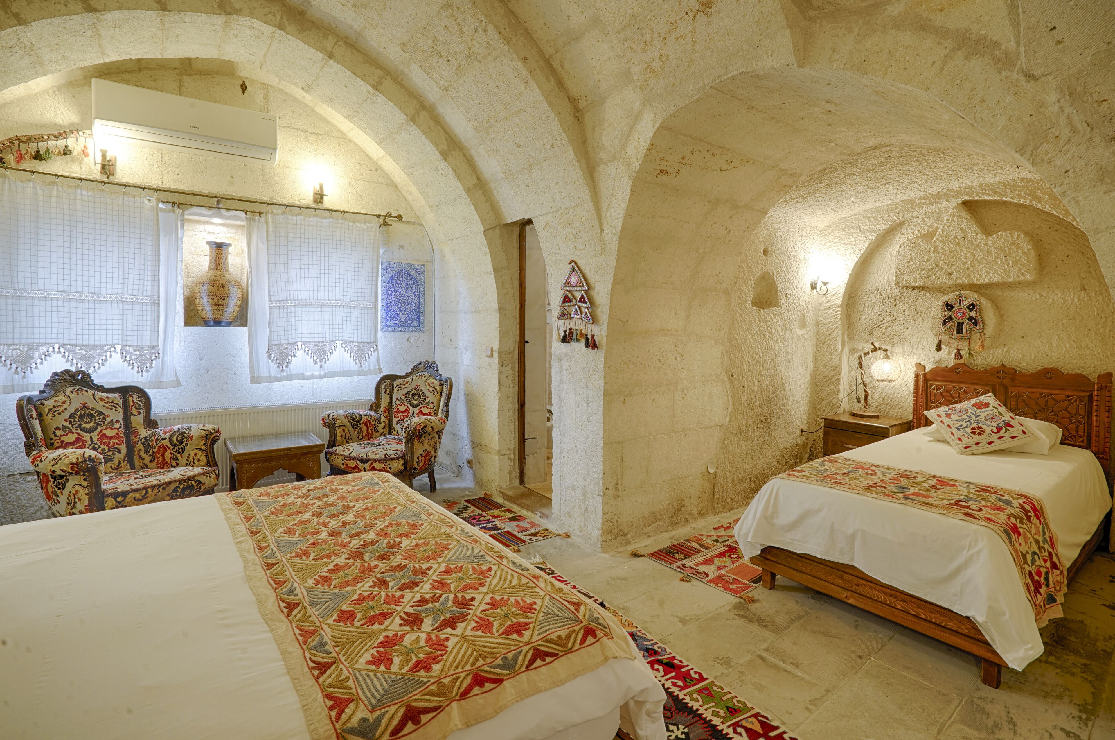 The Tulip Cave Suites