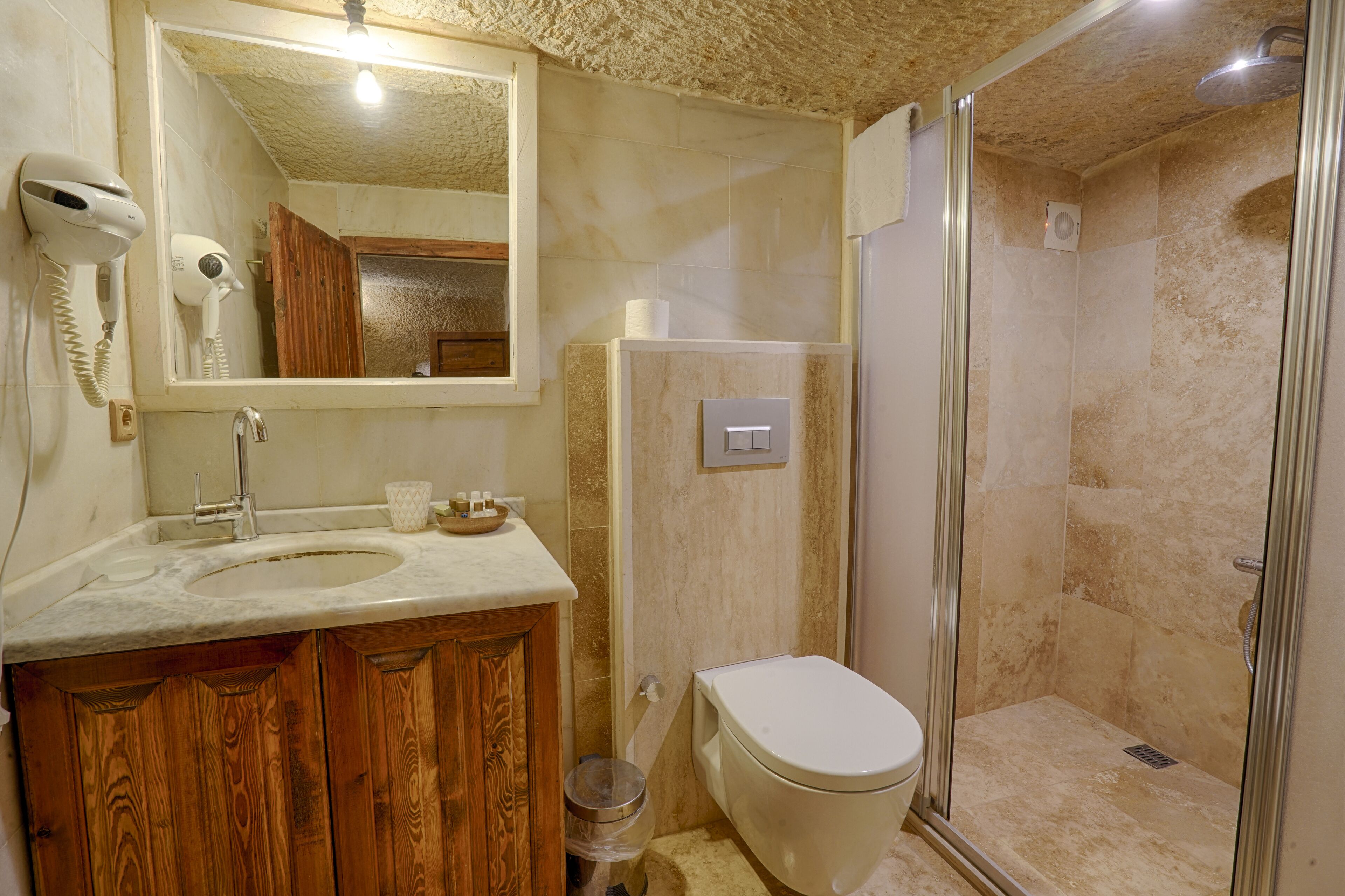 The Tulip Cave Suites