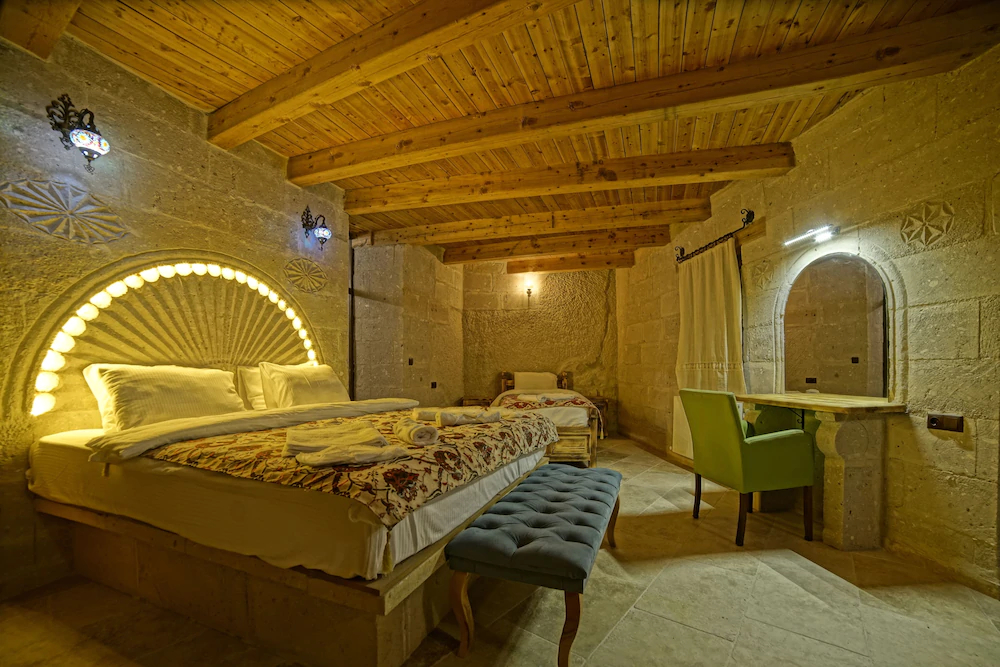 Zeus Cave Suites