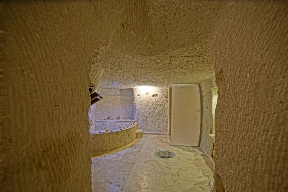 Zeus Cave Suites