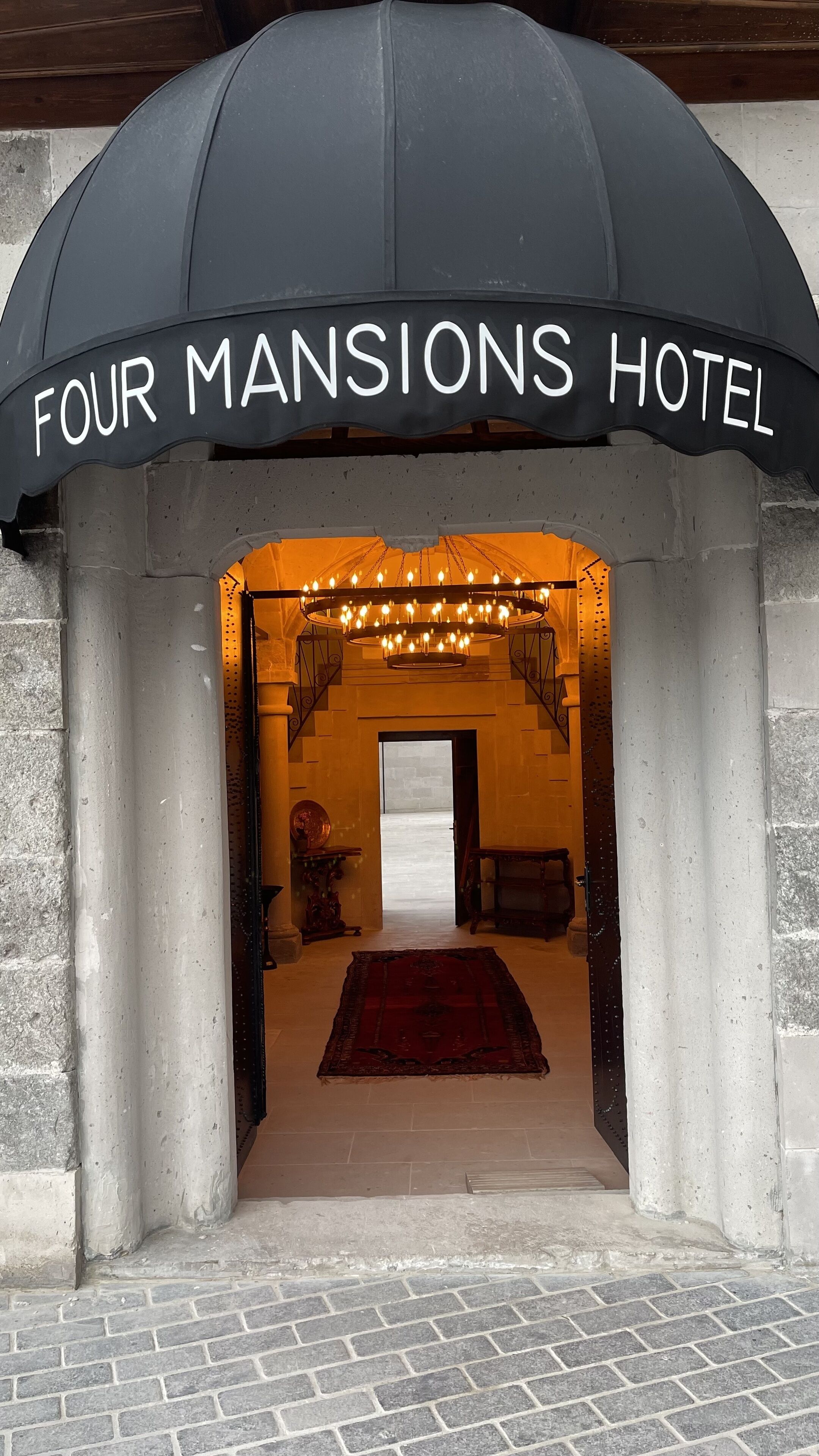 Four Mansions Hotel