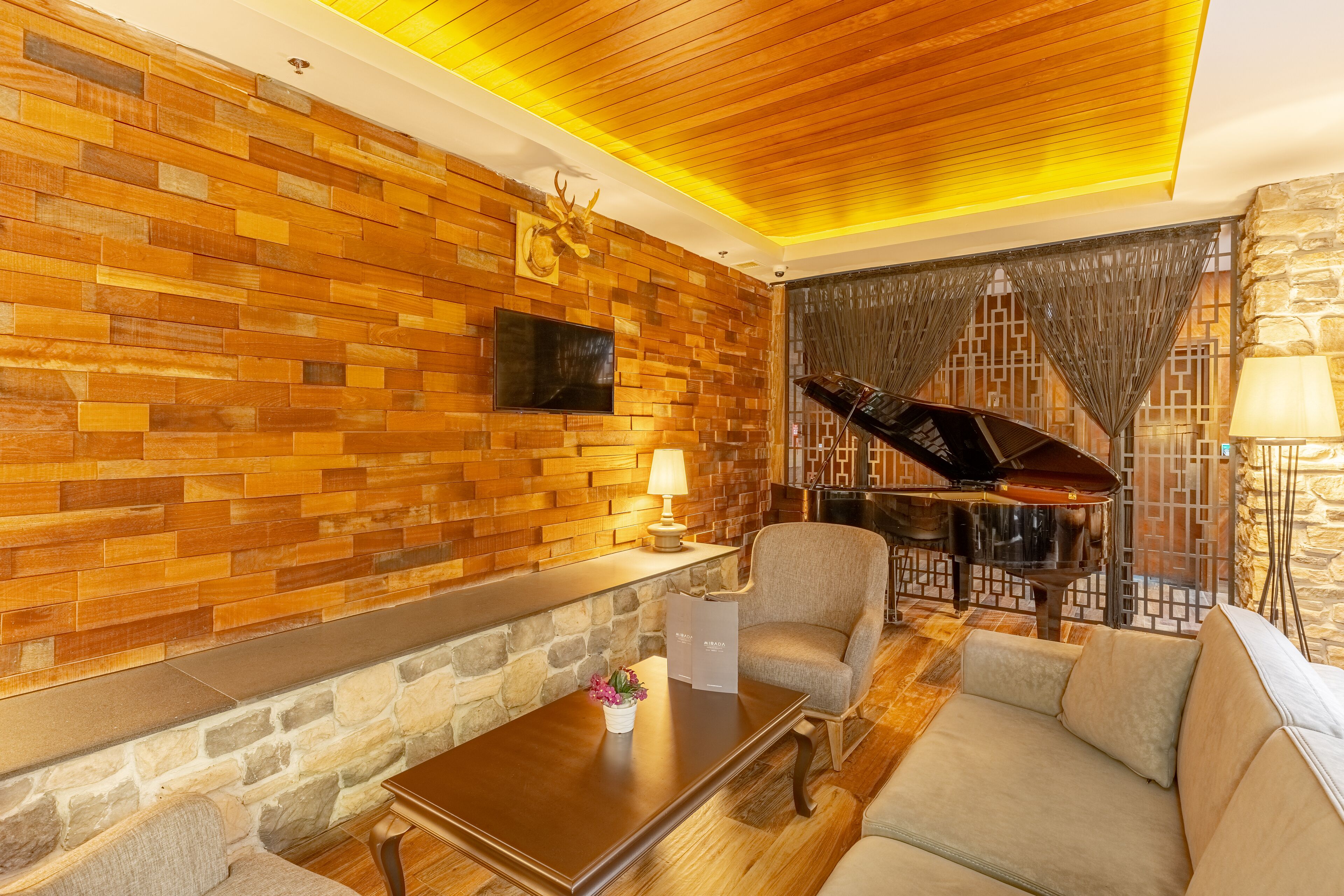 Mirada Del Lago Hotel