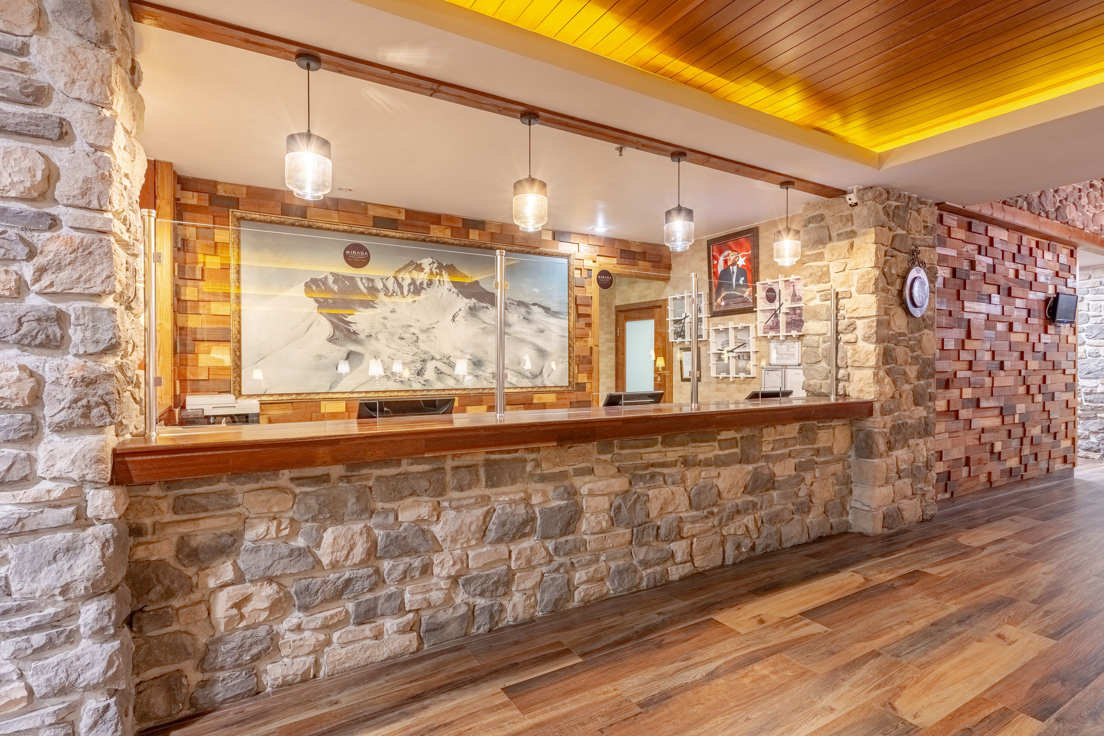 Mirada Del Lago Hotel