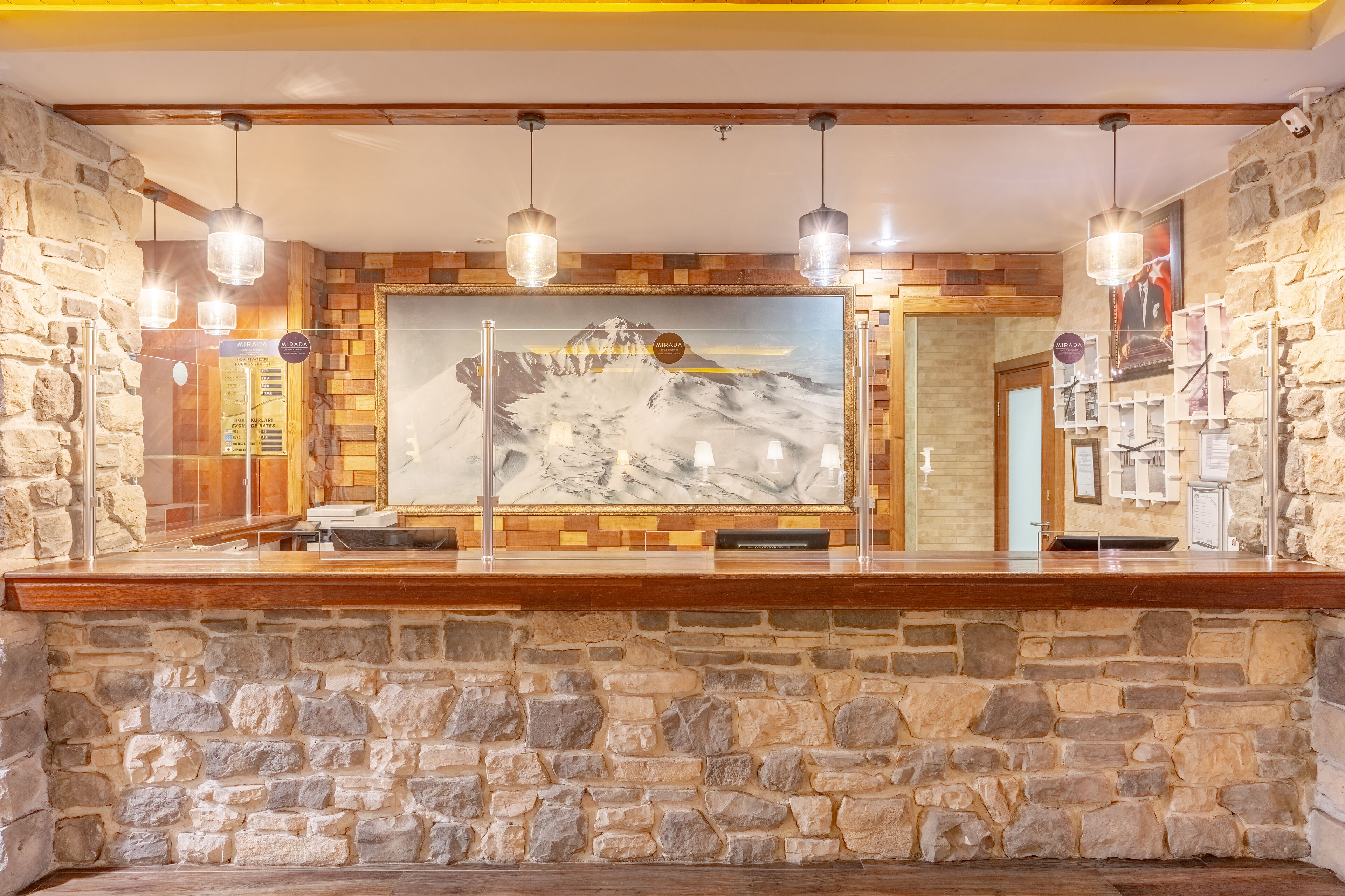 Mirada Del Lago Hotel