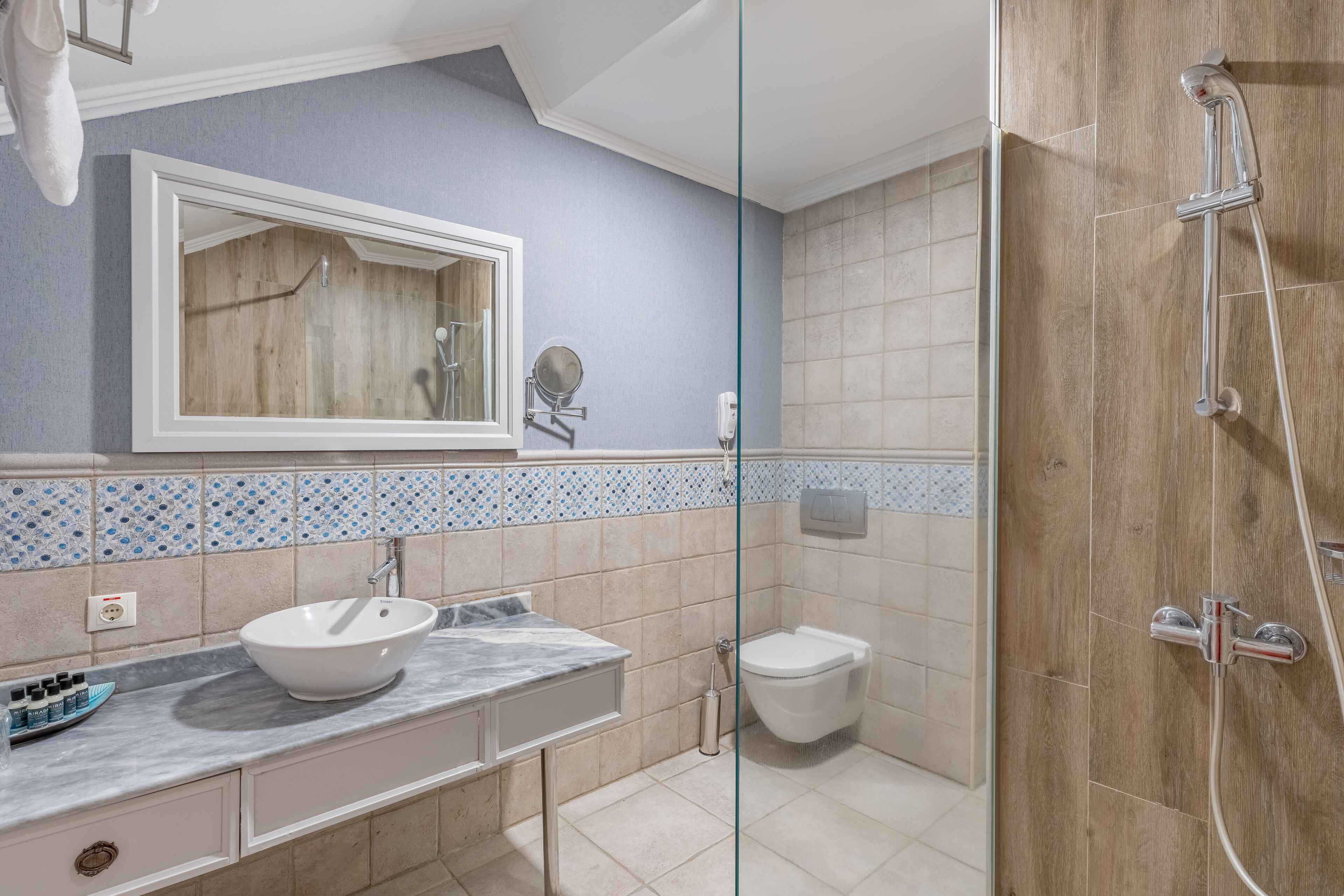 Mirada Del Lago Hotel