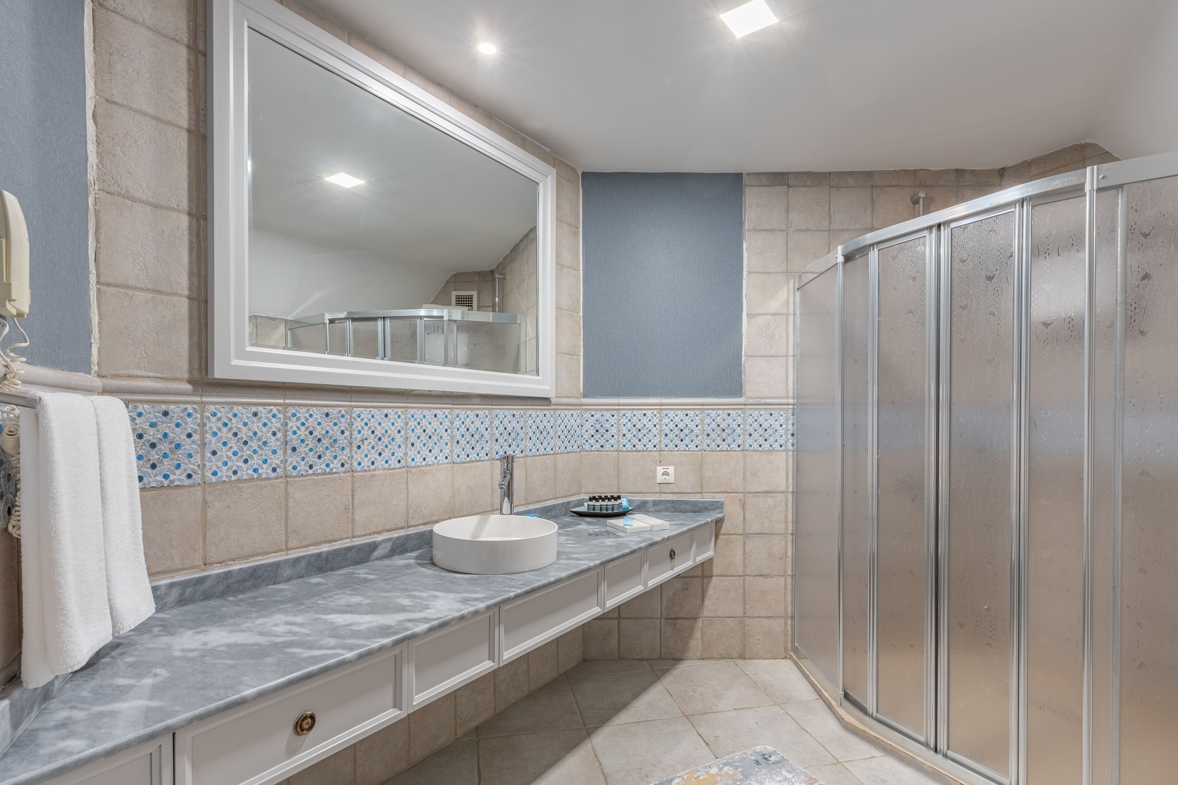 Mirada Del Lago Hotel