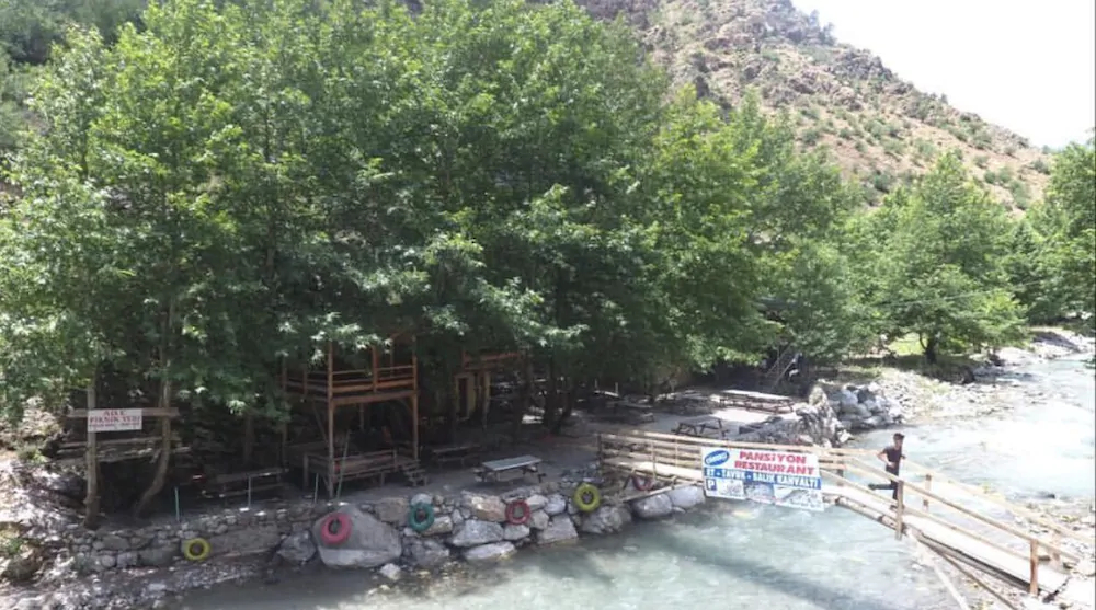 Rengarenk Otel & Restorant