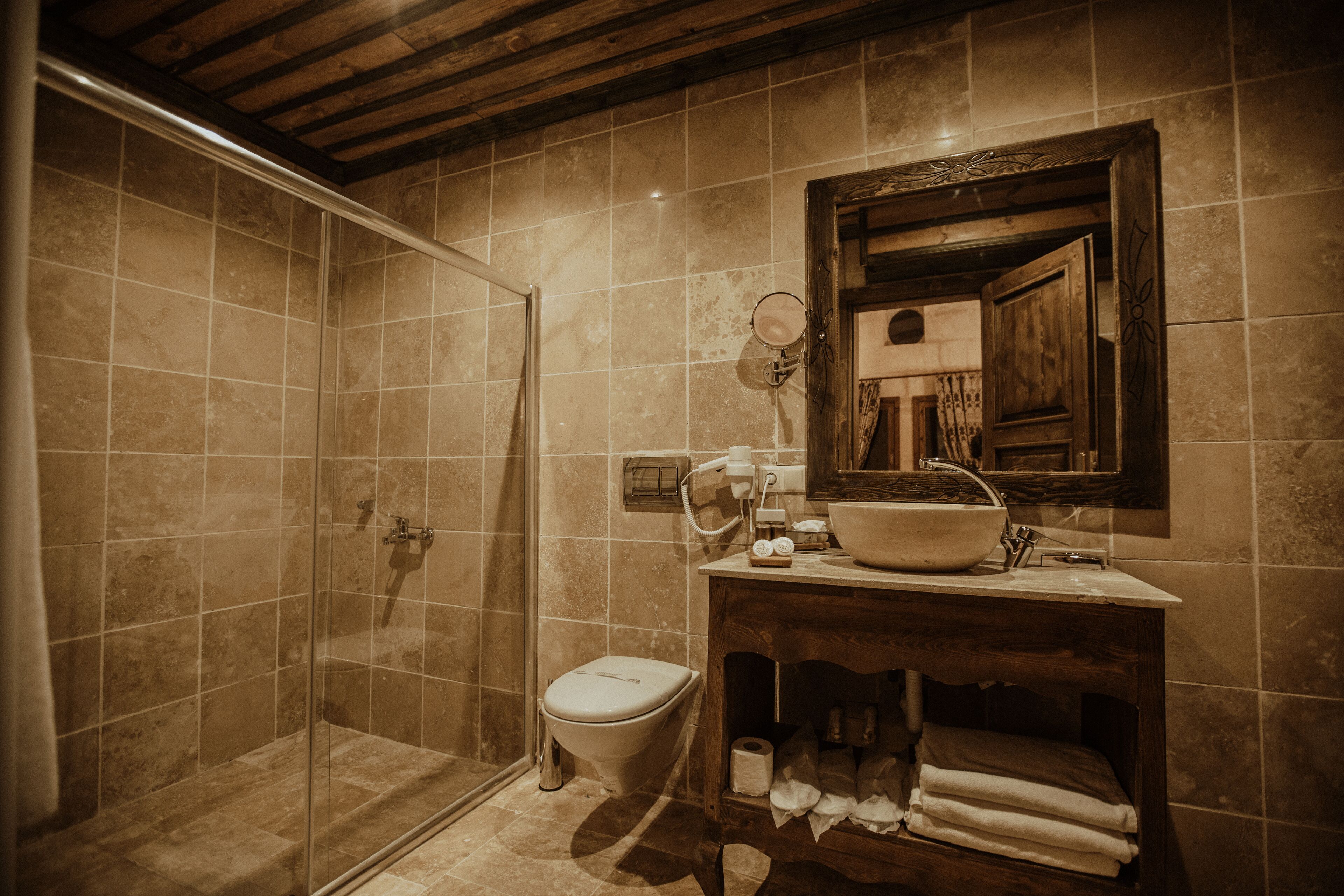 Alia Cave Hotel