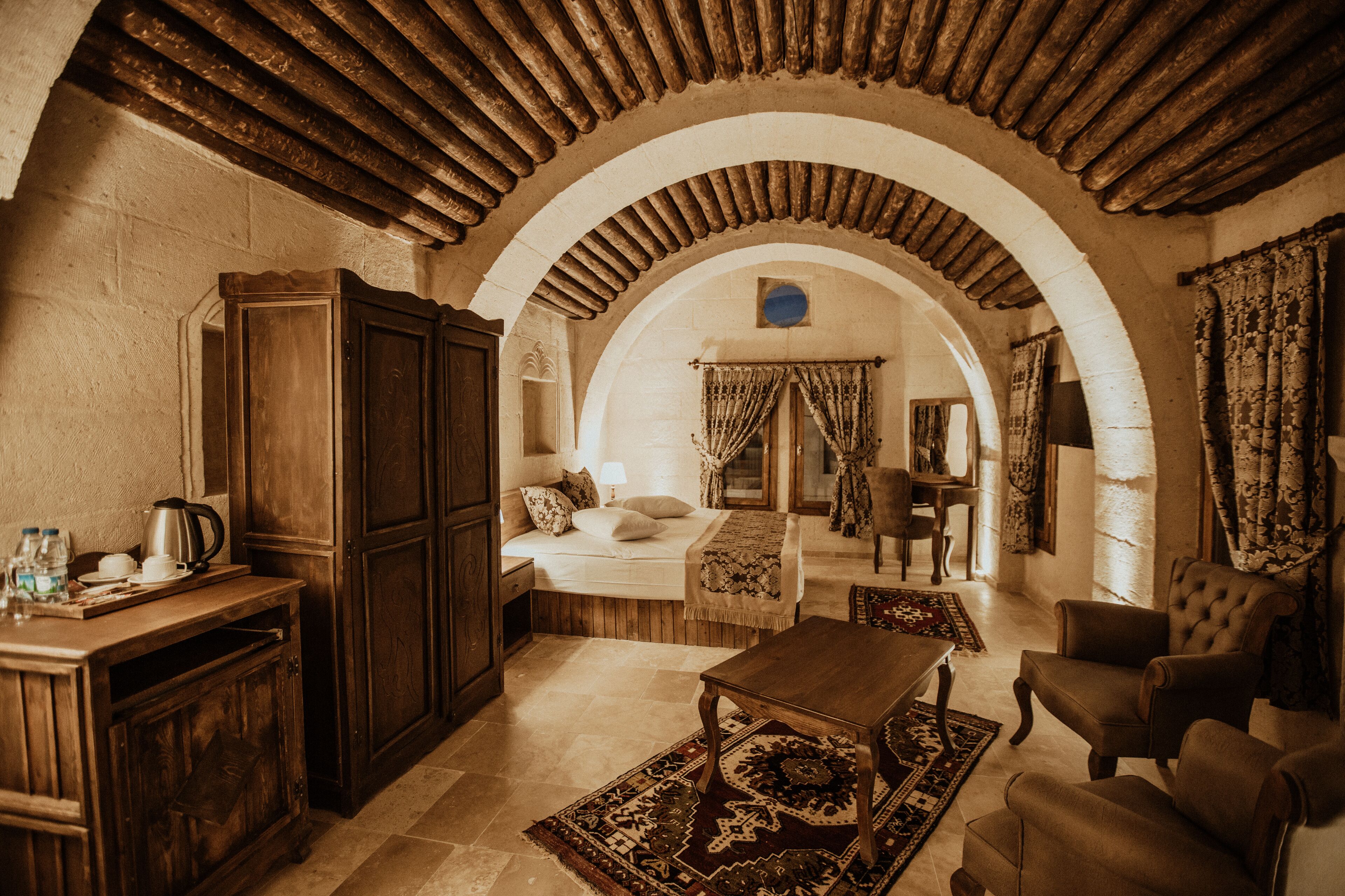 Alia Cave Hotel