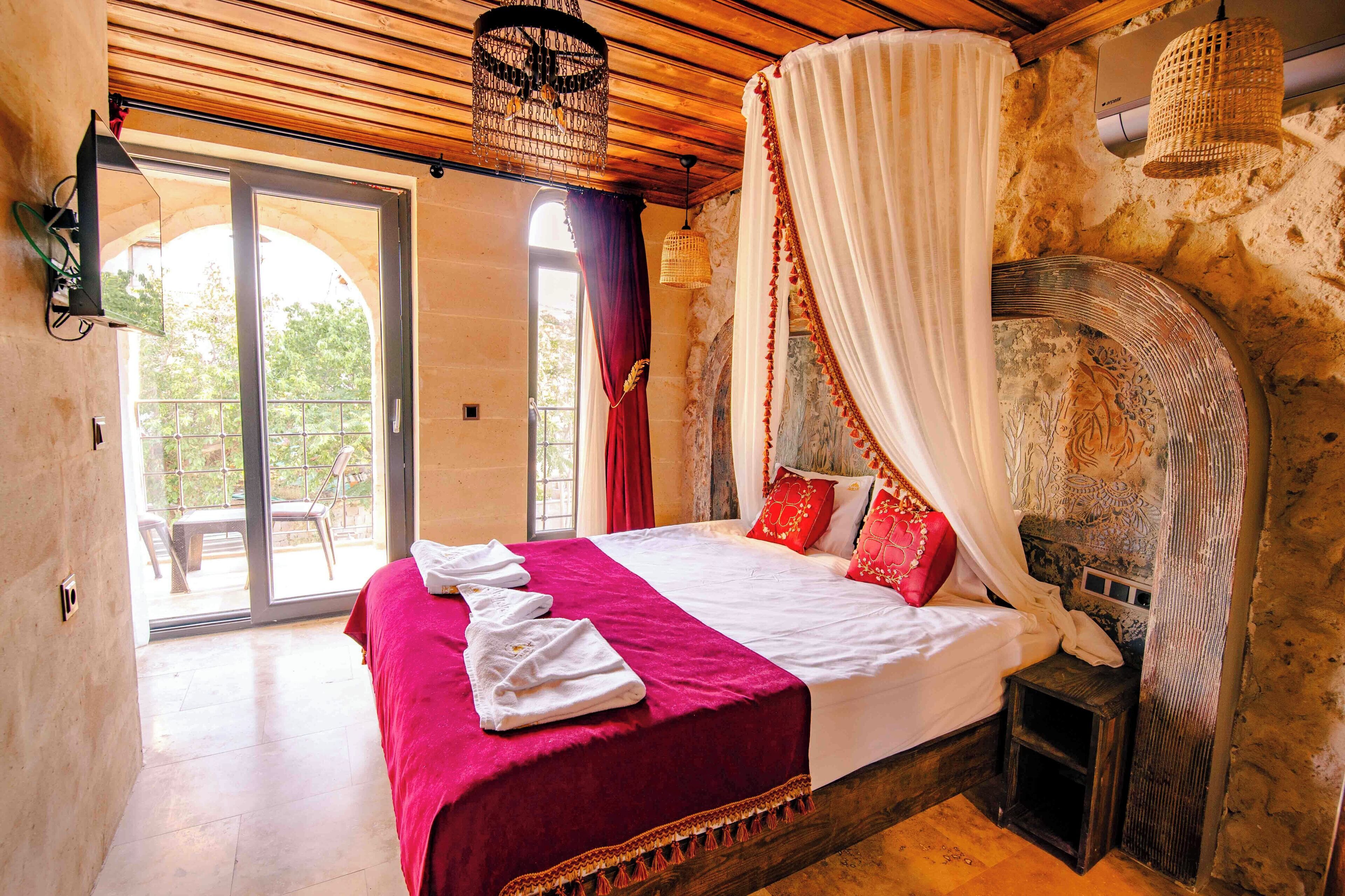 Alika Castle House