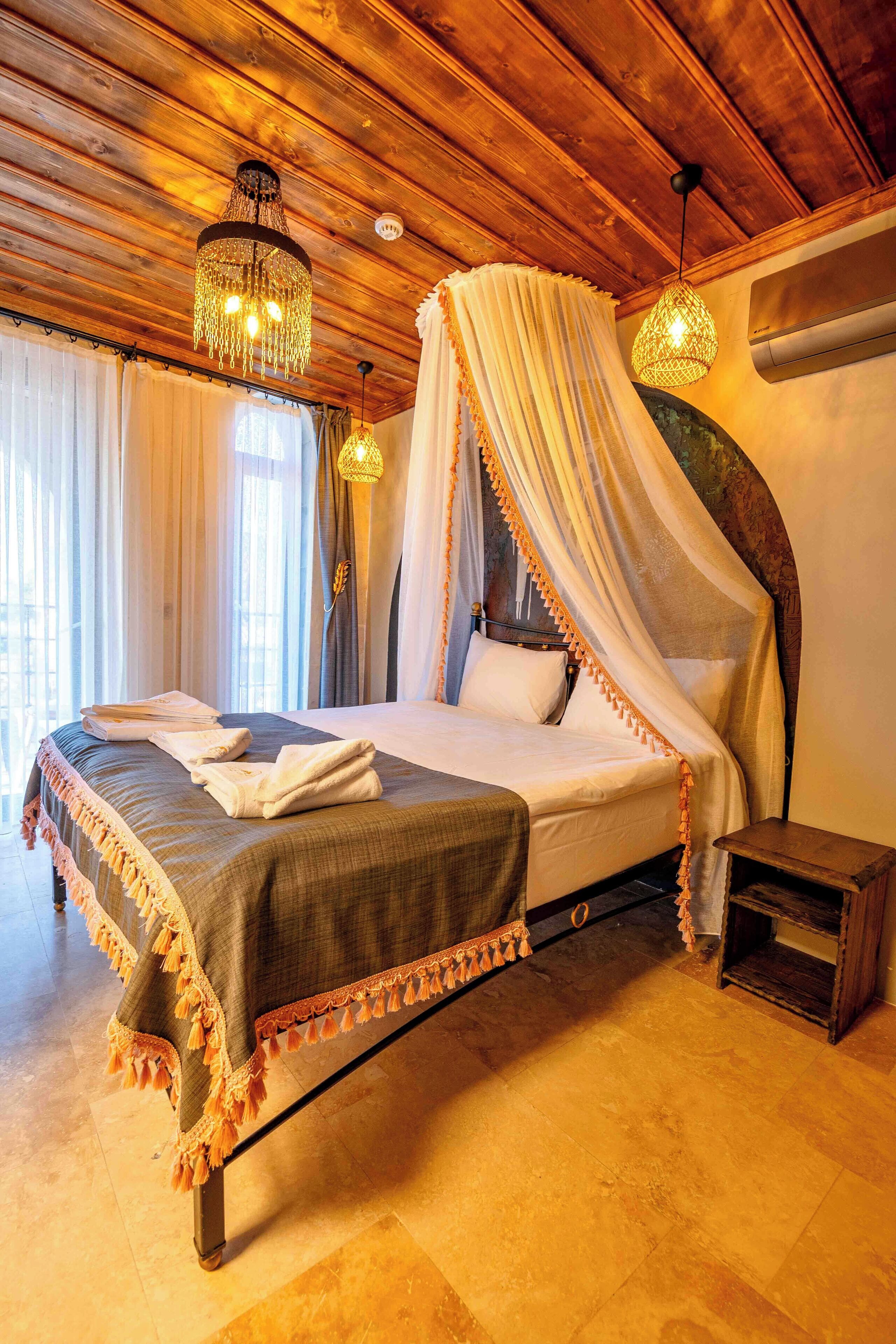 Alika Castle House