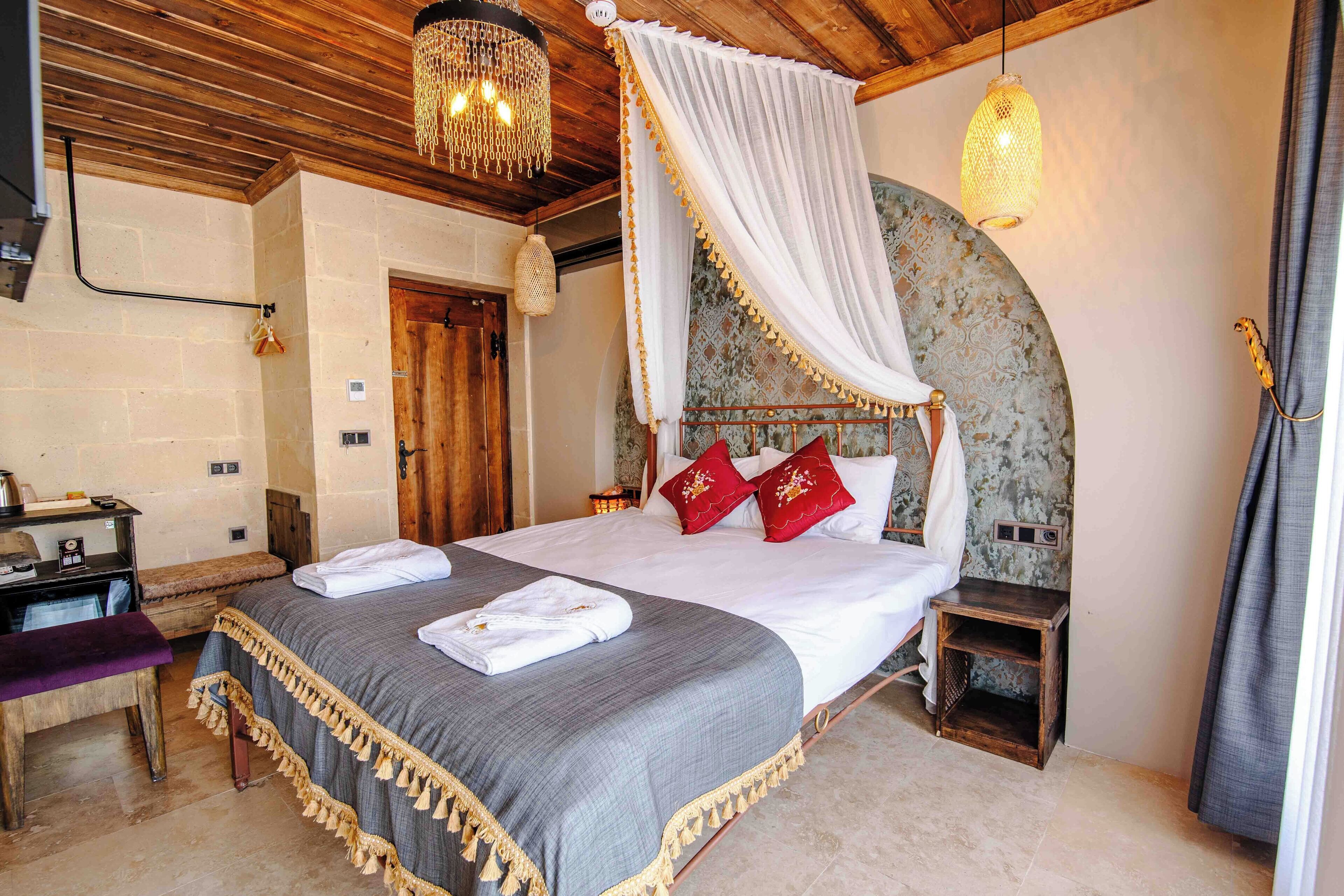 Alika Castle House