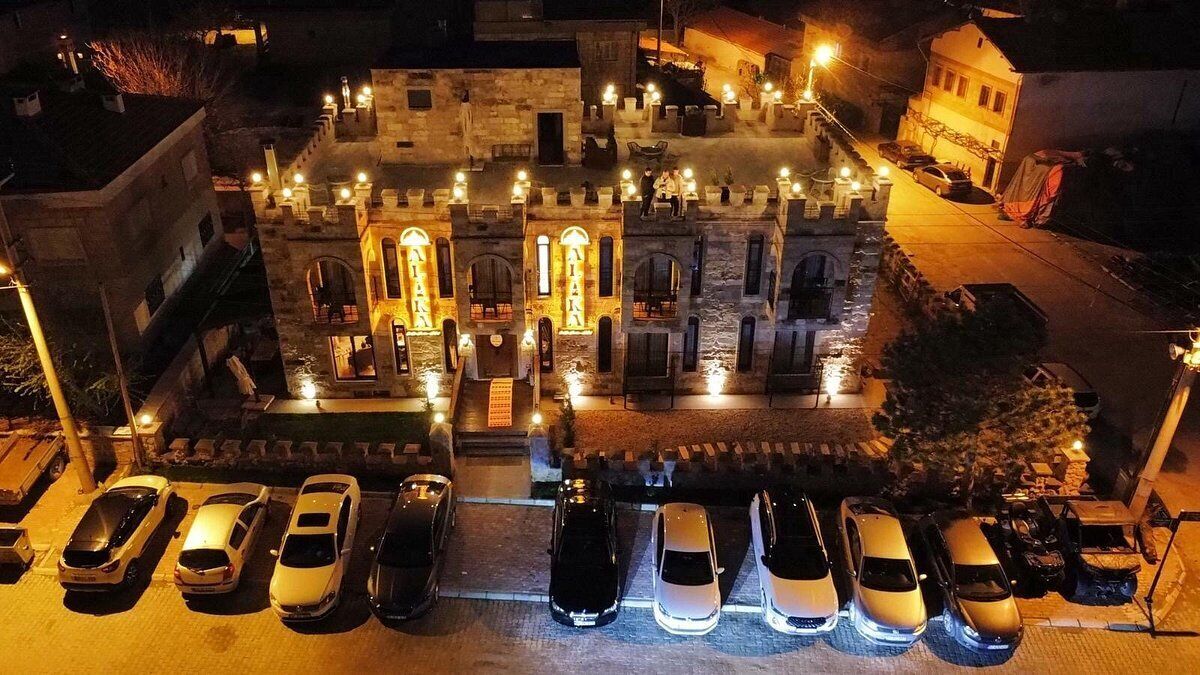 Alika Castle House
