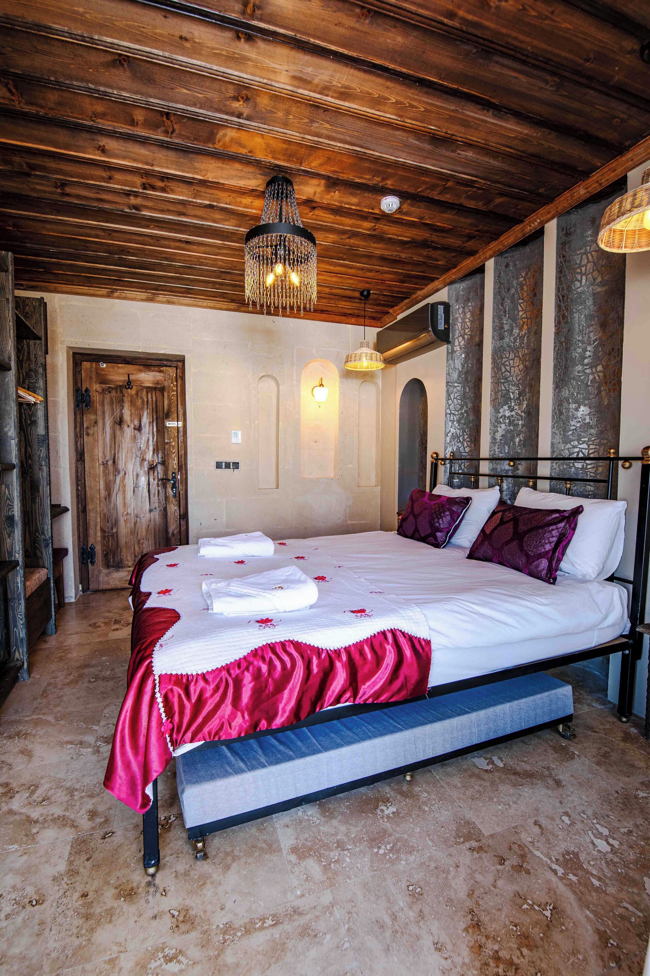 Alika Castle House