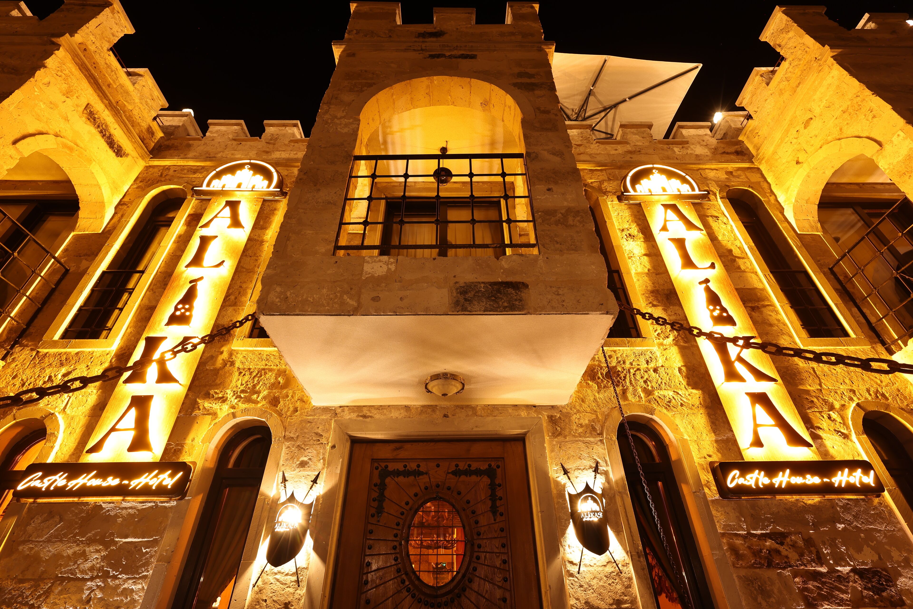 Alika Castle House