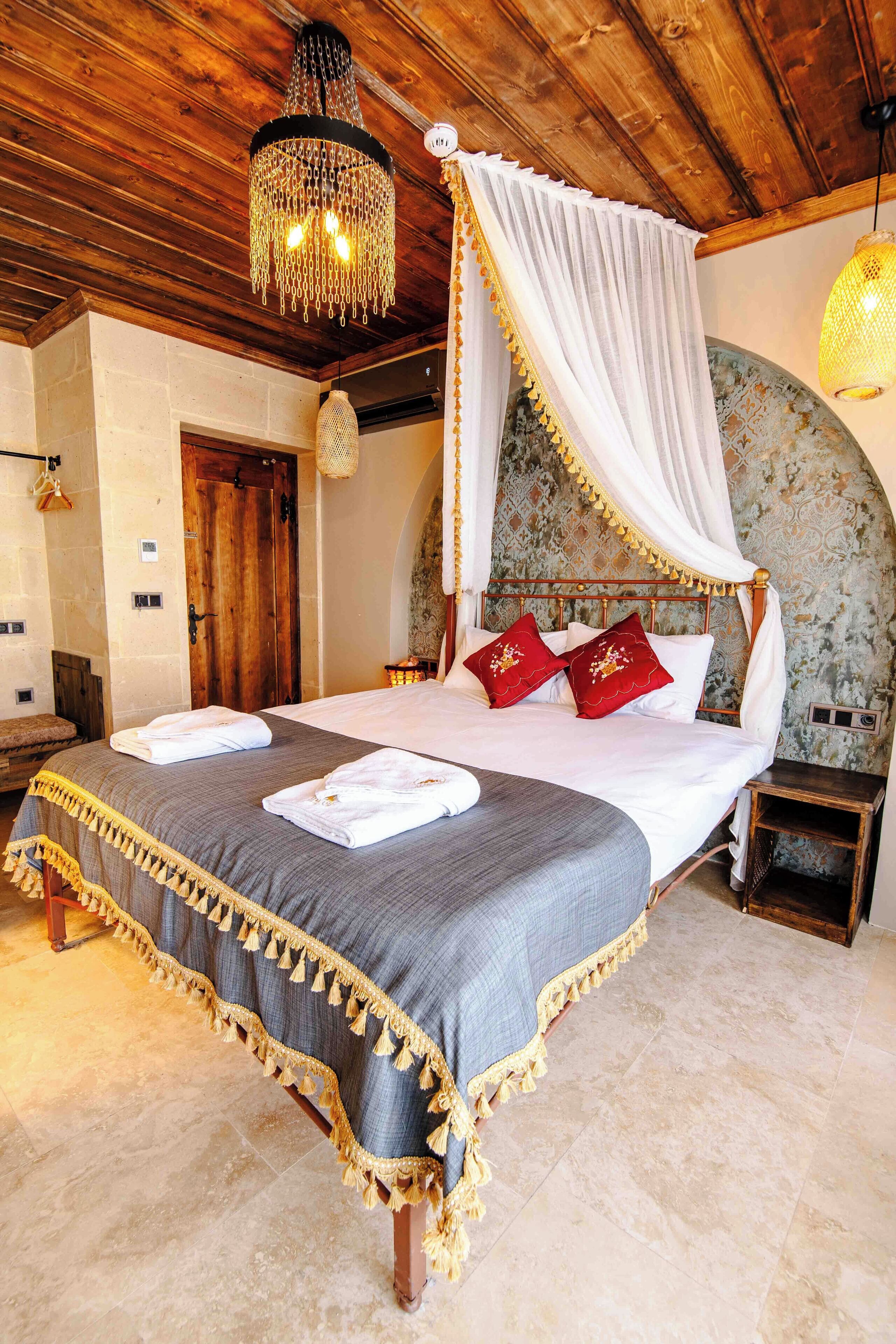 Alika Castle House