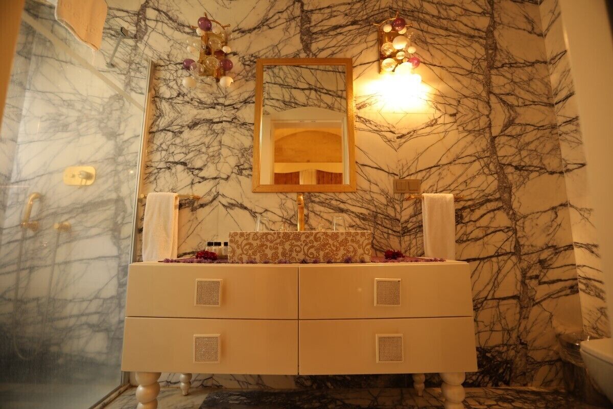 Anatelein Boutique Cave