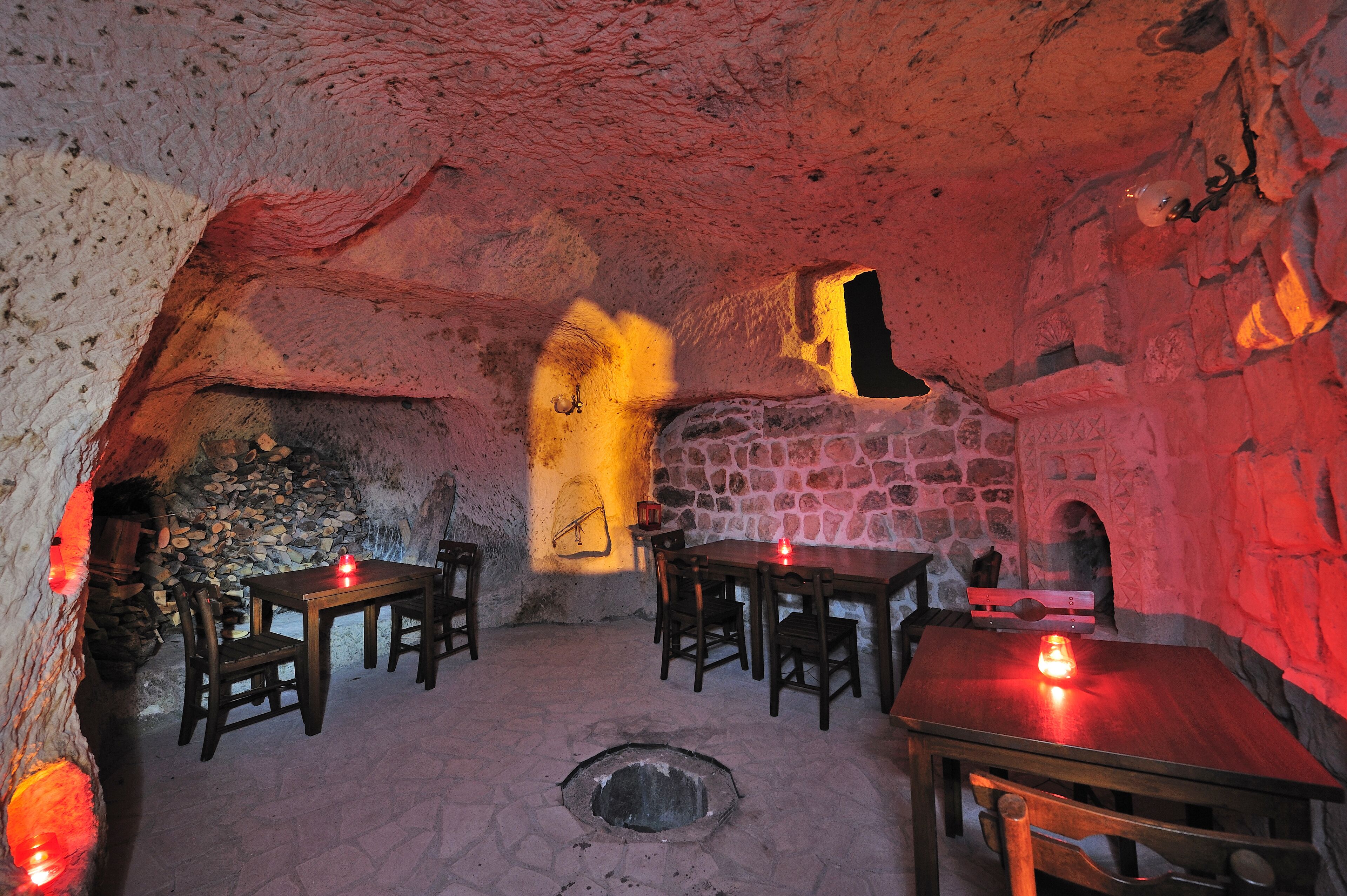 Anatelein Boutique Cave