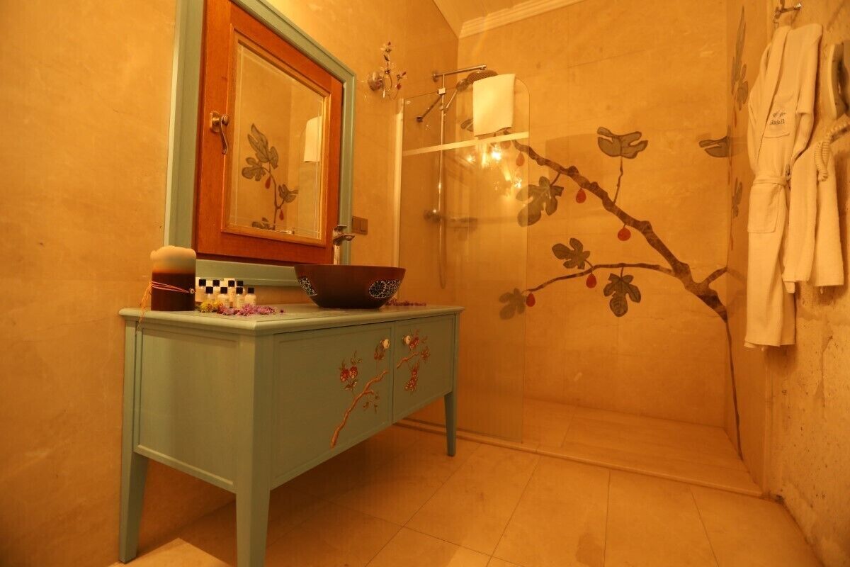 Anatelein Boutique Cave