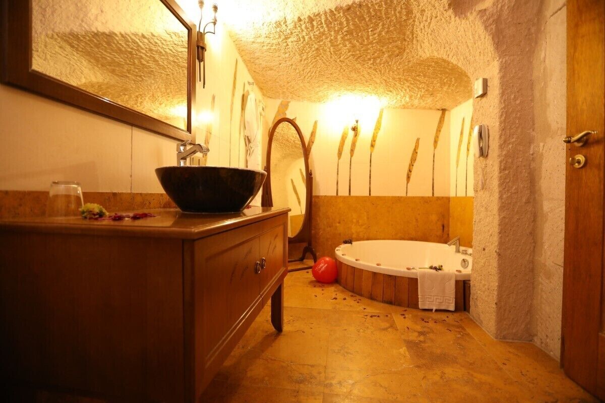 Anatelein Boutique Cave