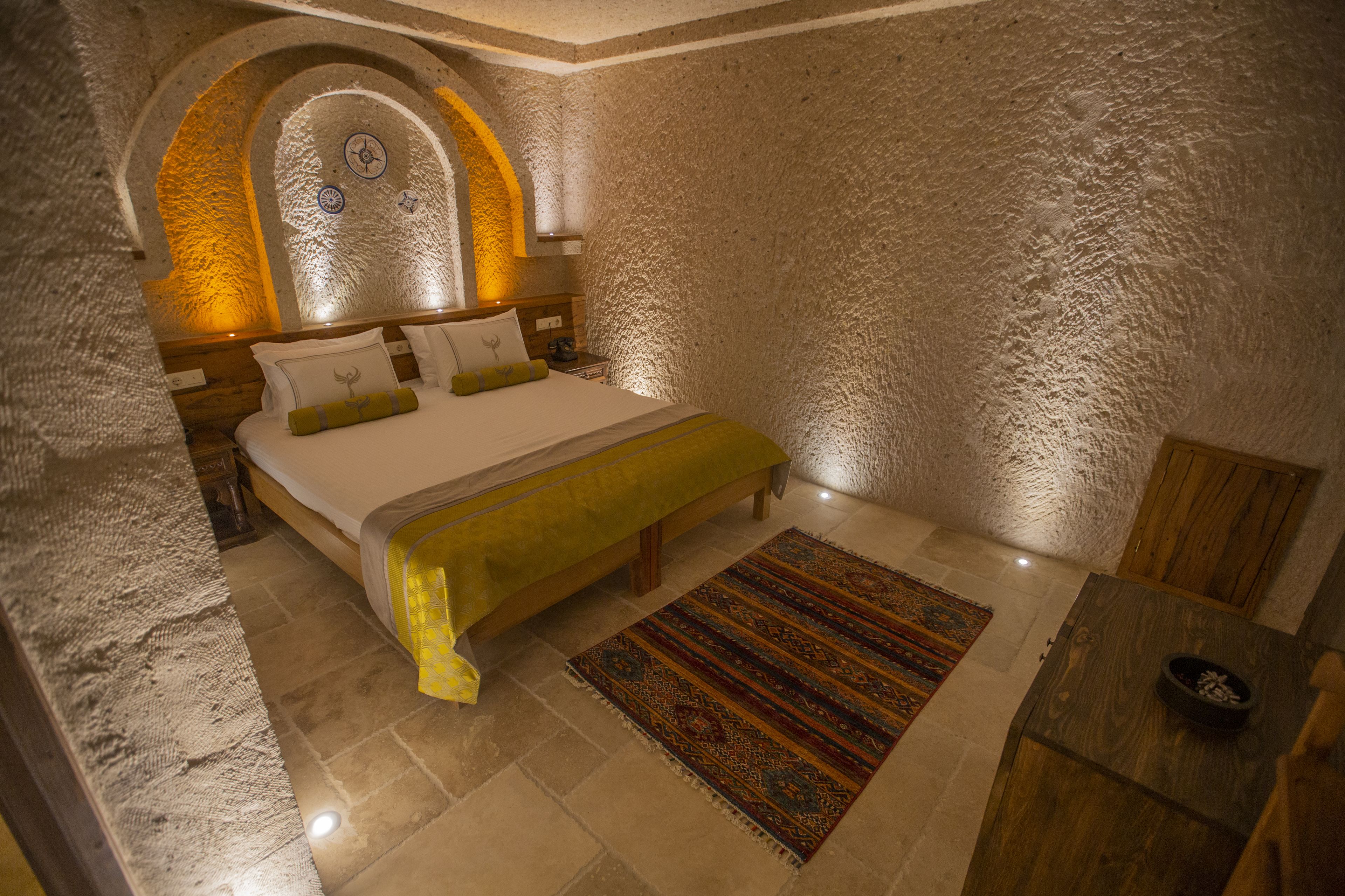Nino Cave Suites