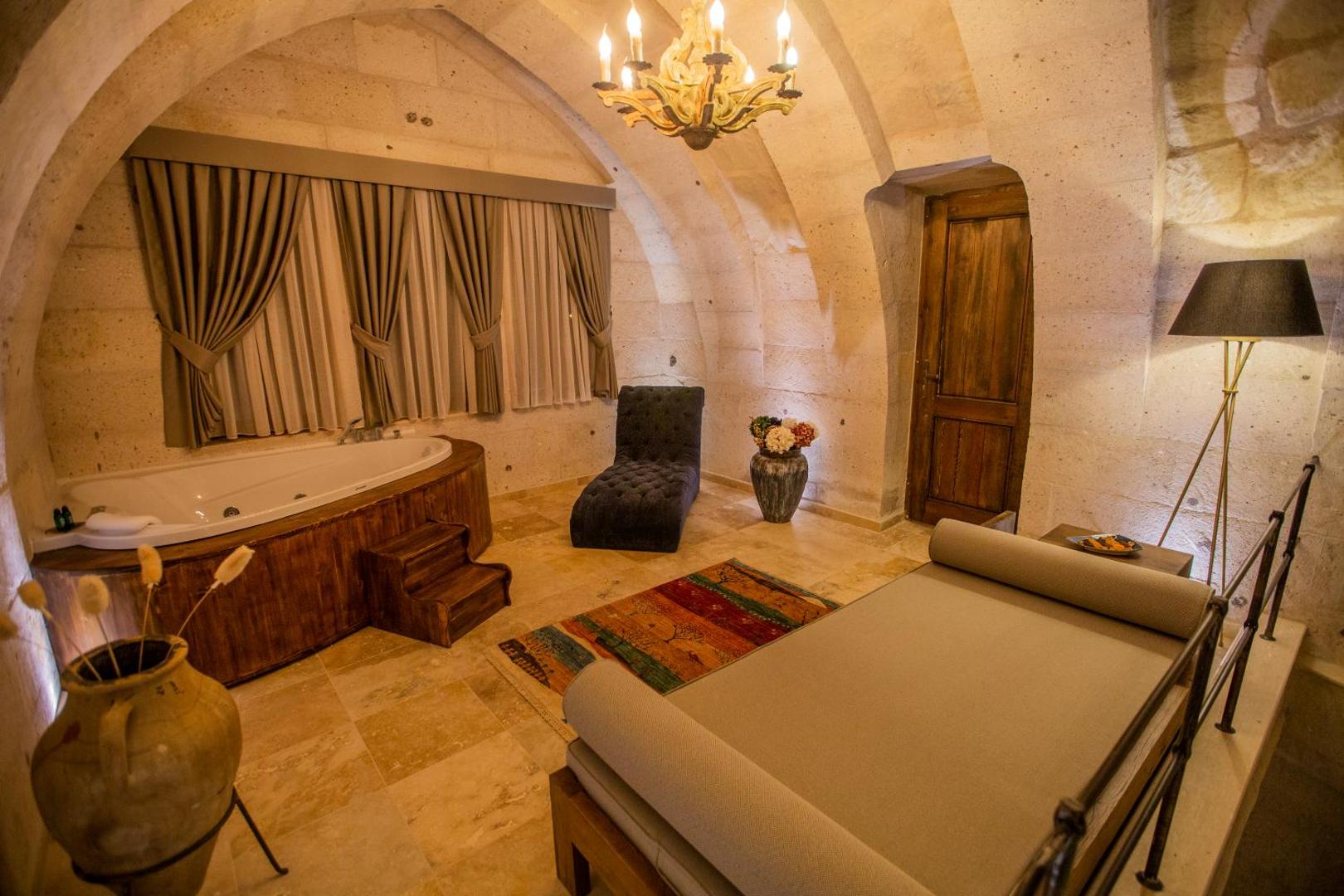 Nino Cave Suites