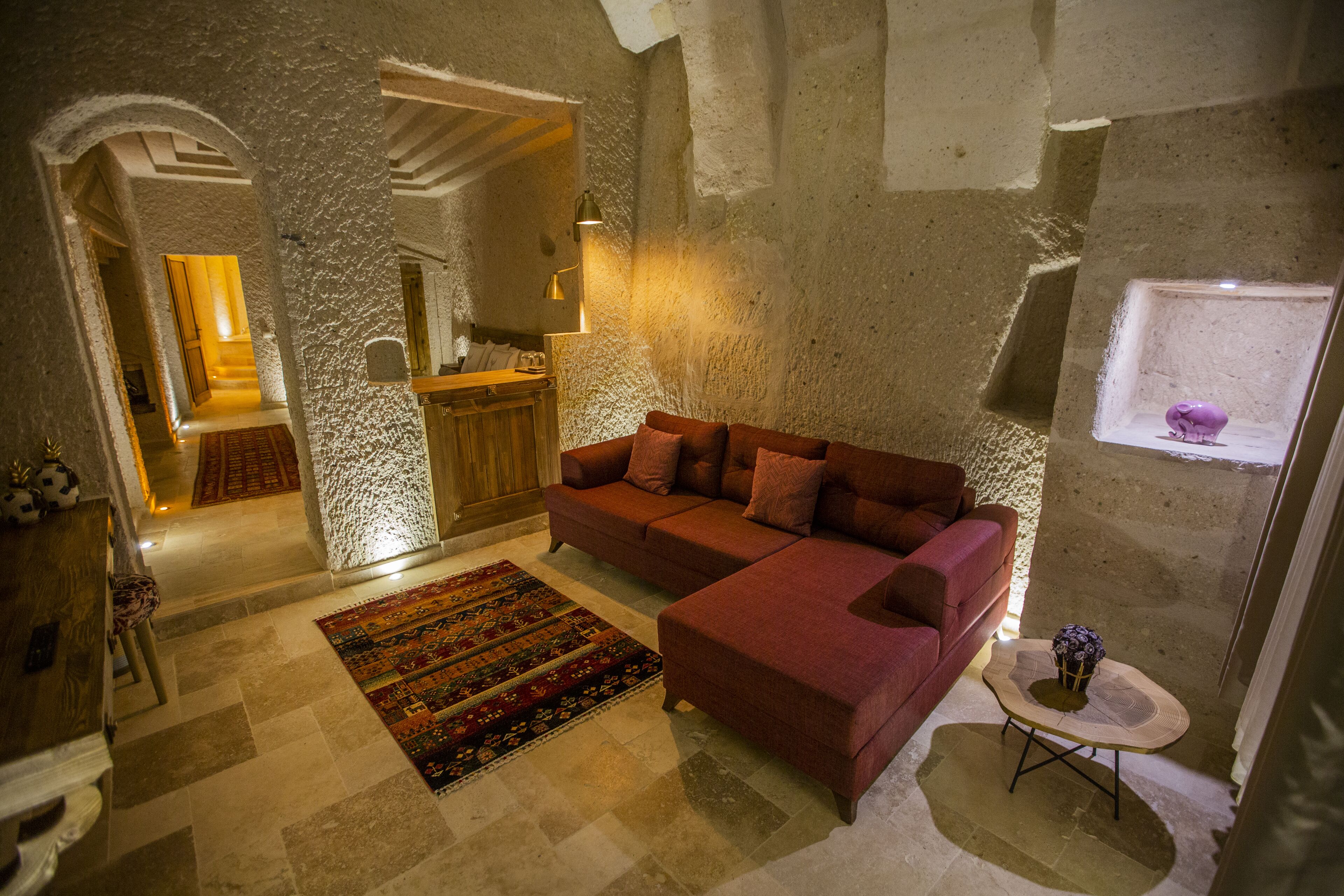 Nino Cave Suites