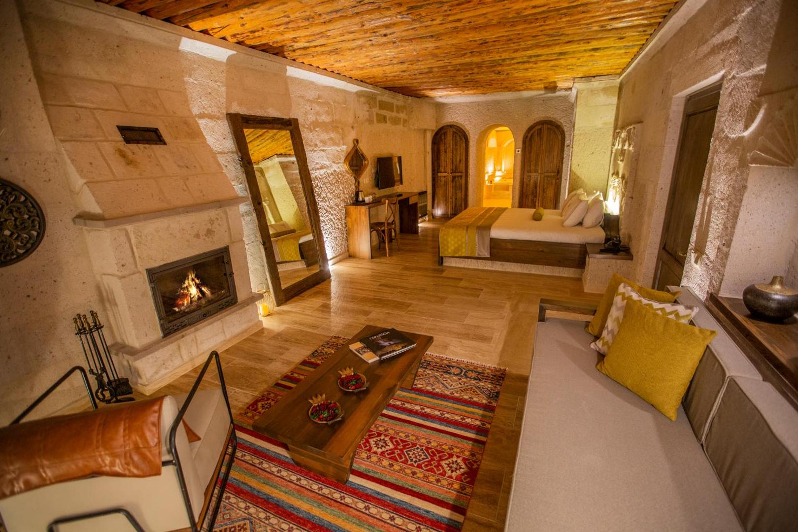 Nino Cave Suites