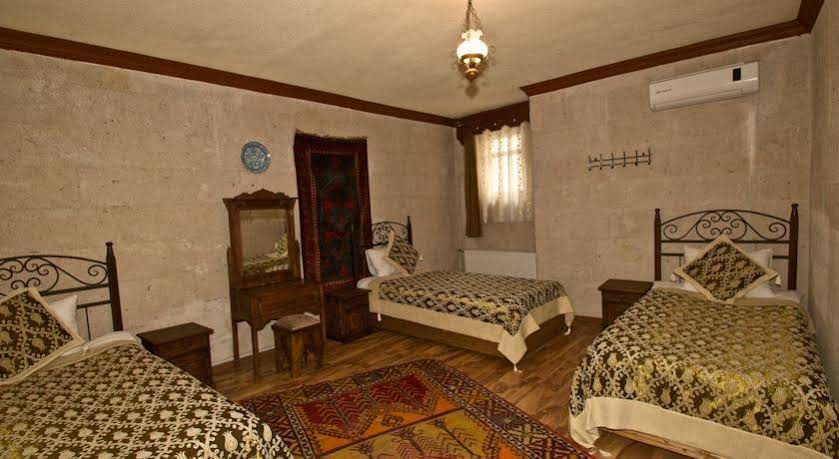 Arch Palace Hotel